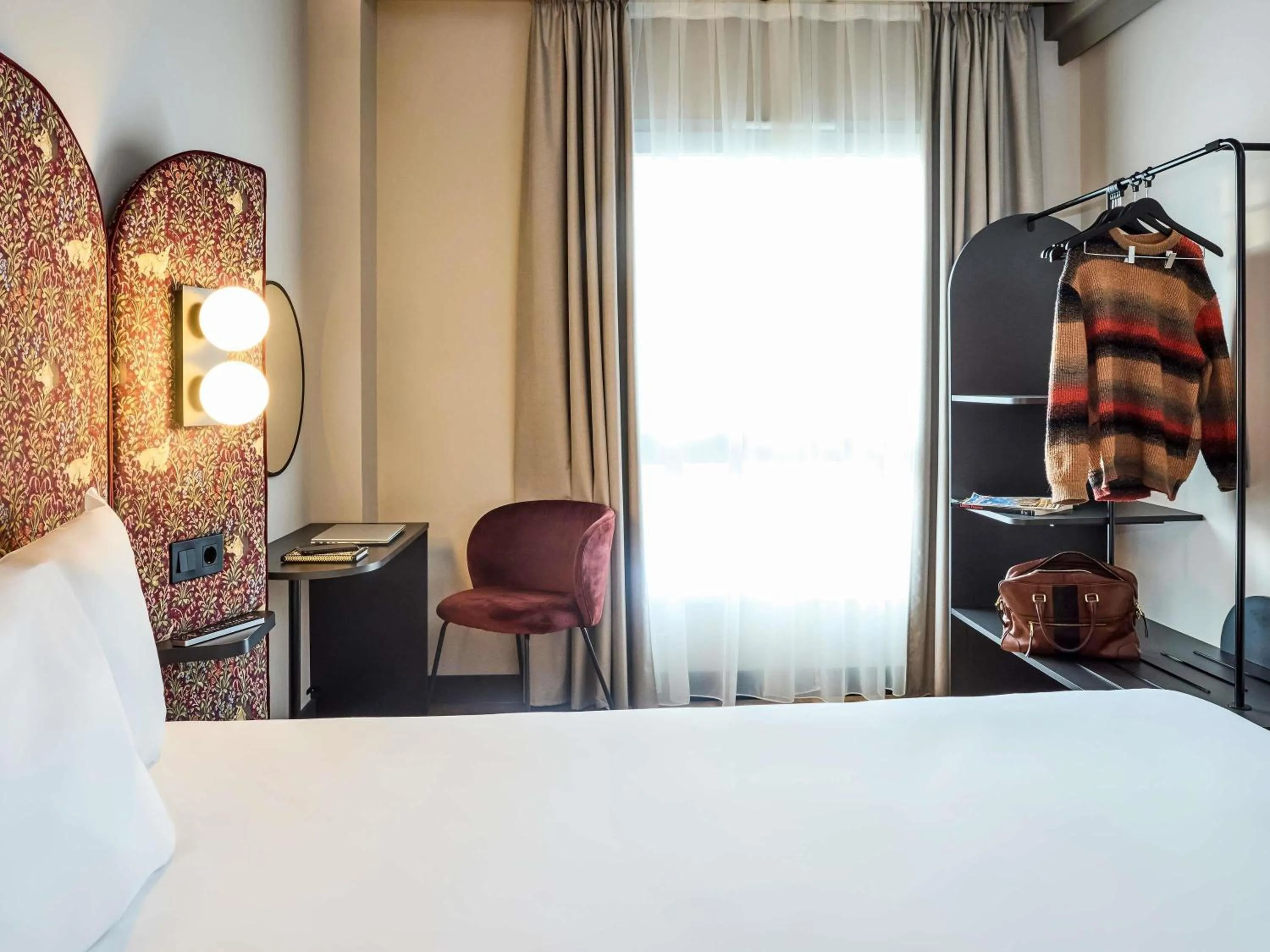 Bedroom, Bed in Ibis Styles Madrid Centro Maravillas