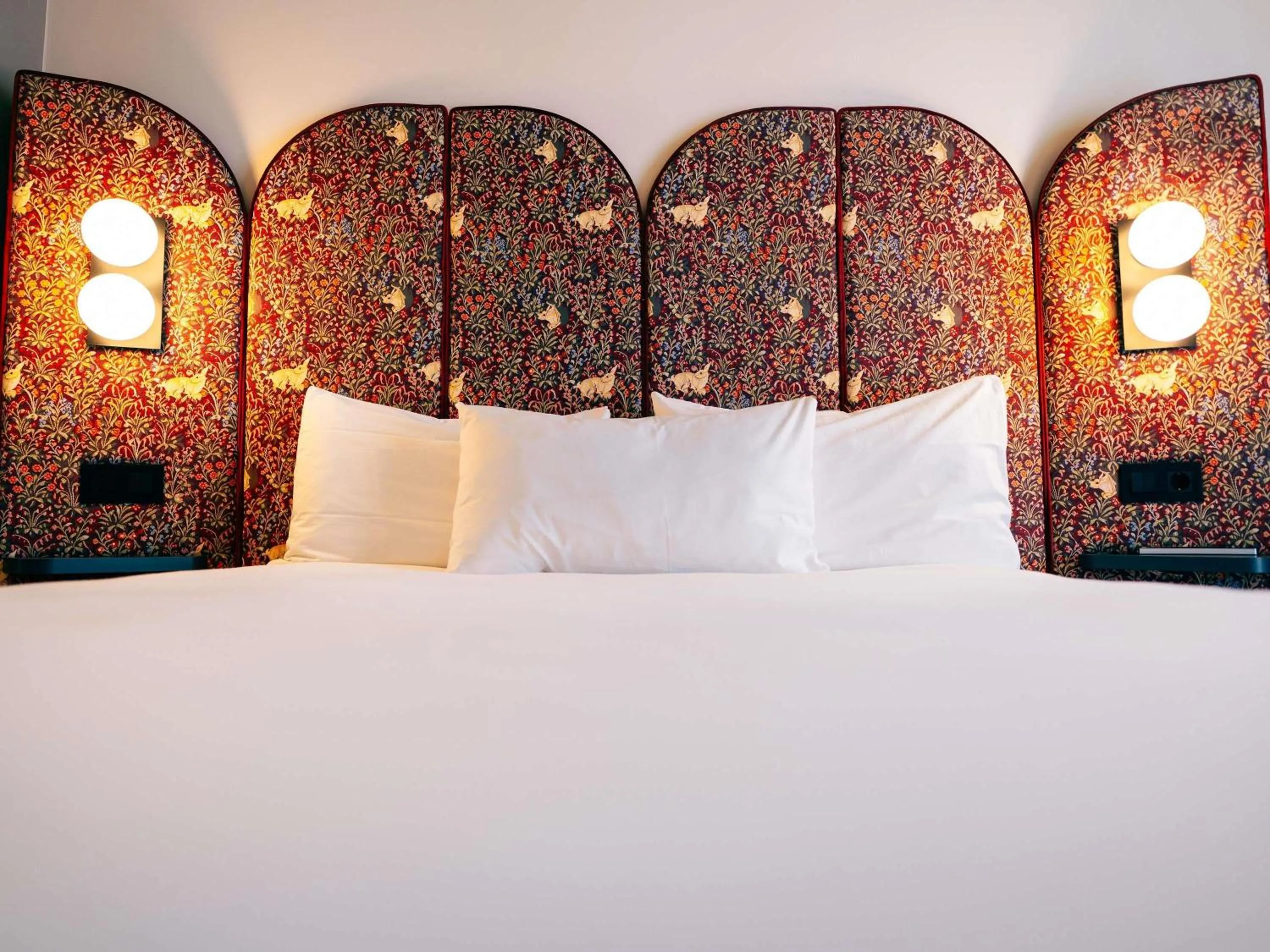 Bedroom, Bed in Ibis Styles Madrid Centro Maravillas