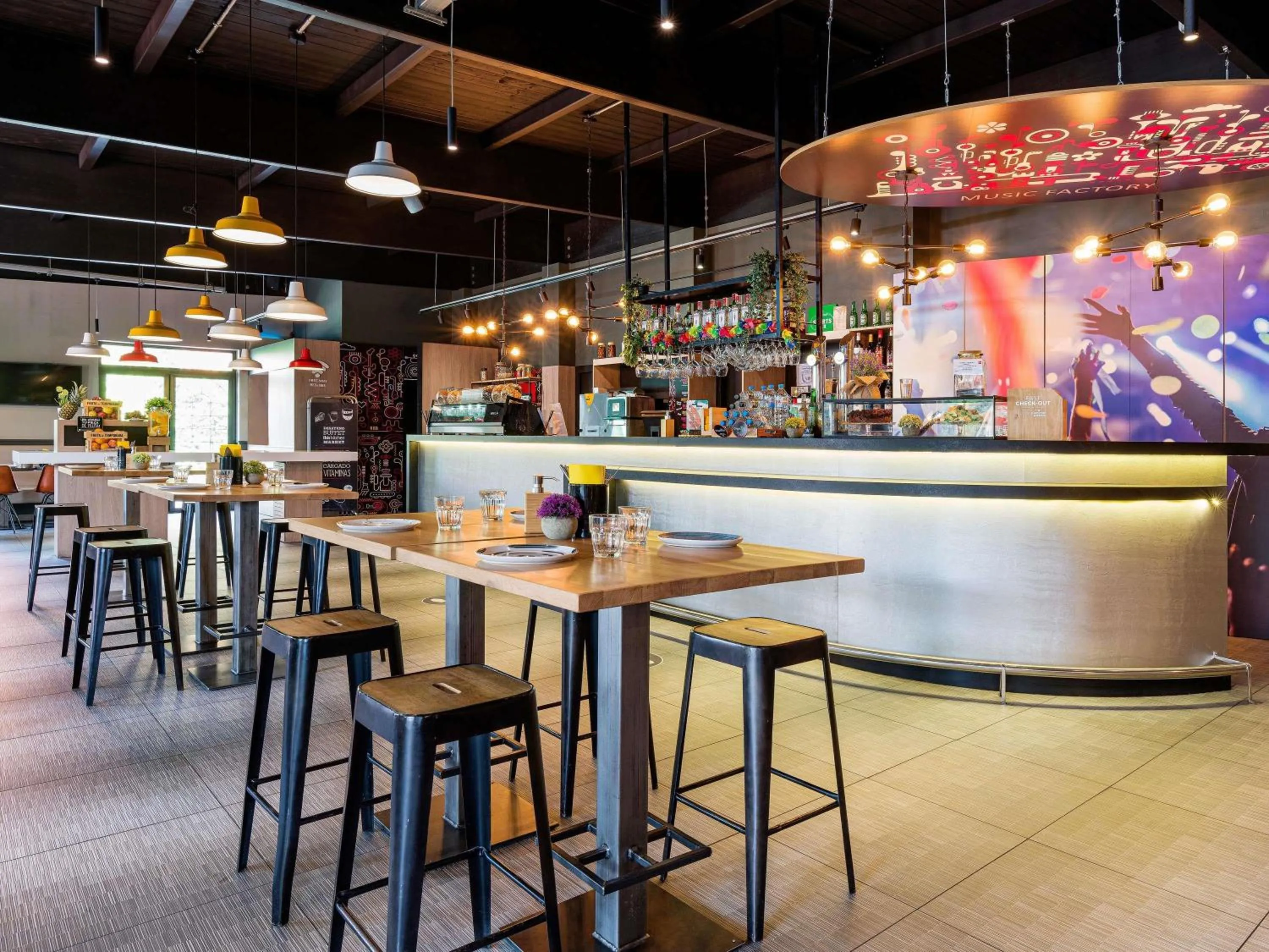 Restaurant/places to eat in Ibis Madrid Fuenlabrada