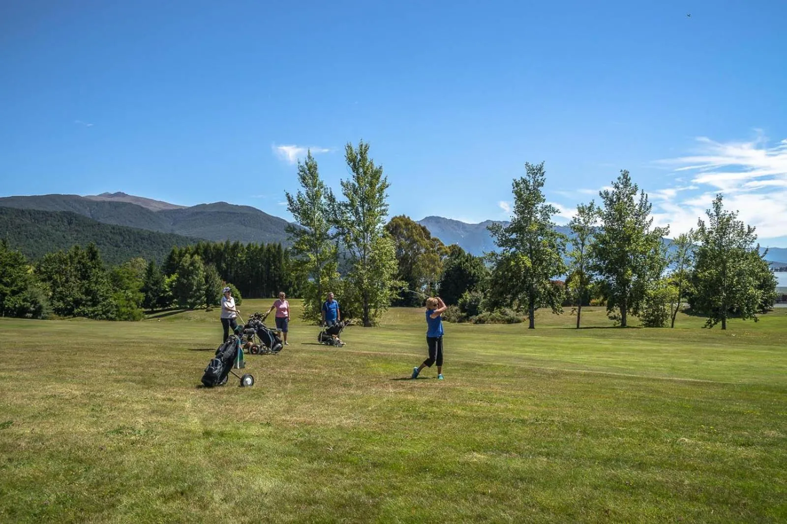 Golfcourse in Marakura Deluxe Motel