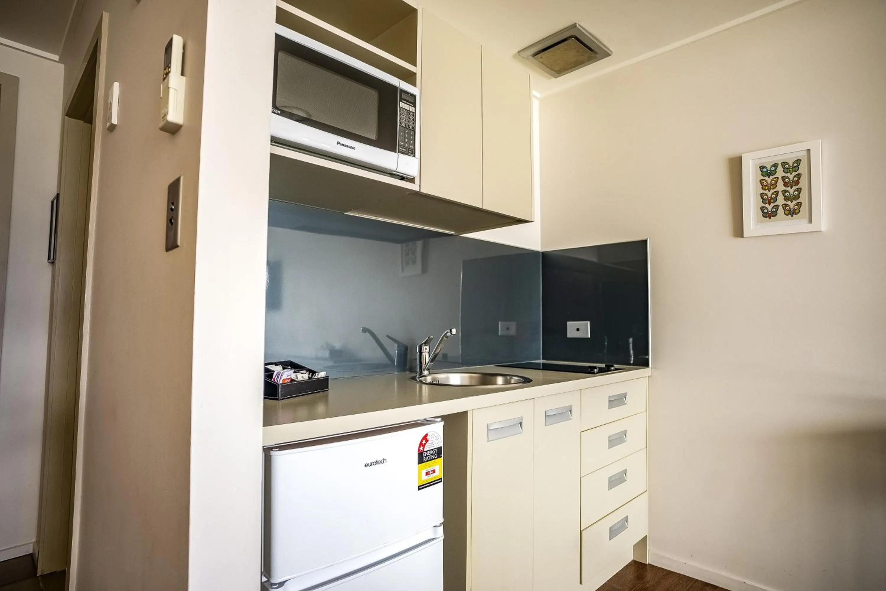 Kitchen or kitchenette in Marakura Deluxe Motel