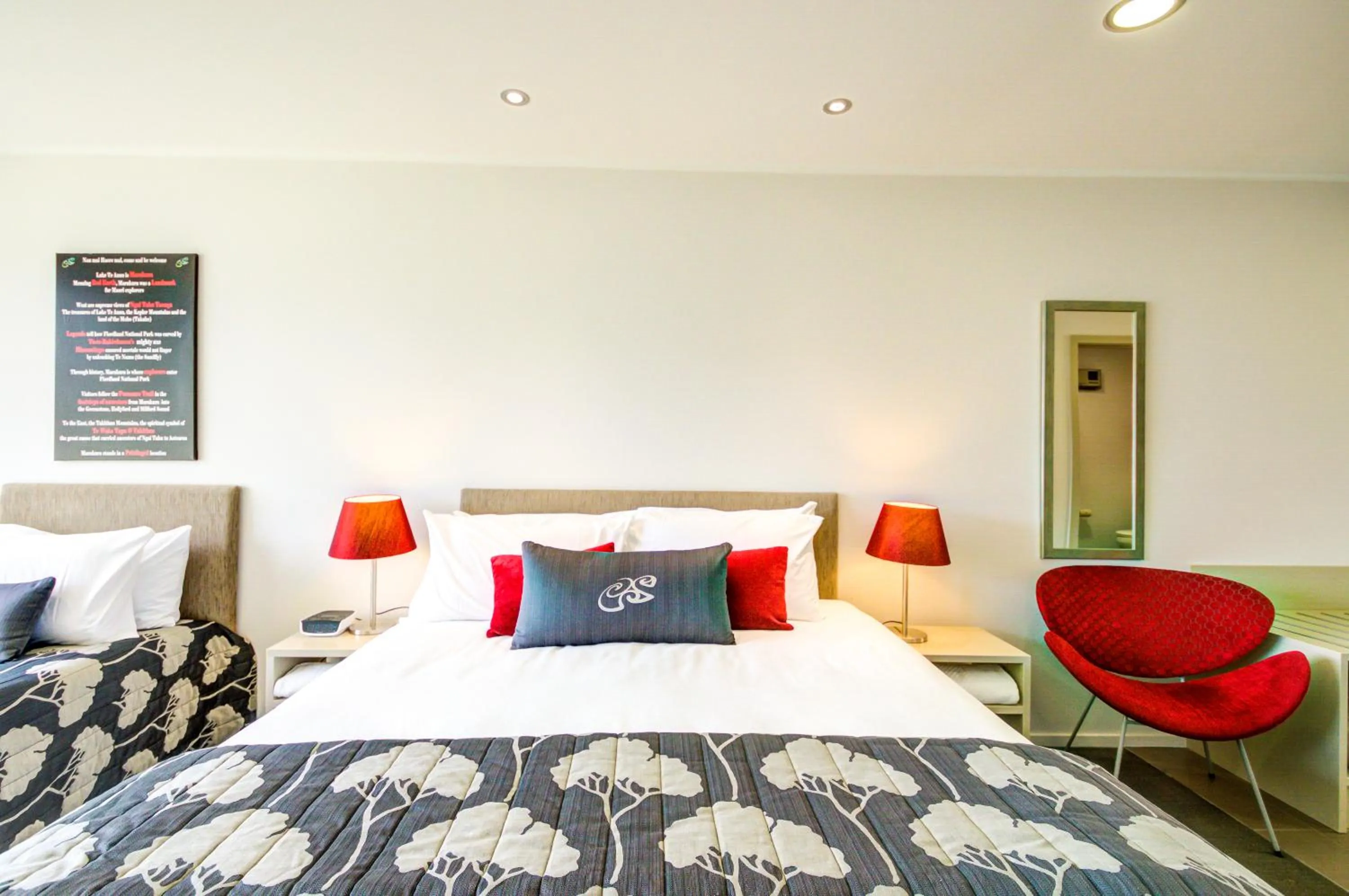 Bed in Marakura Deluxe Motel