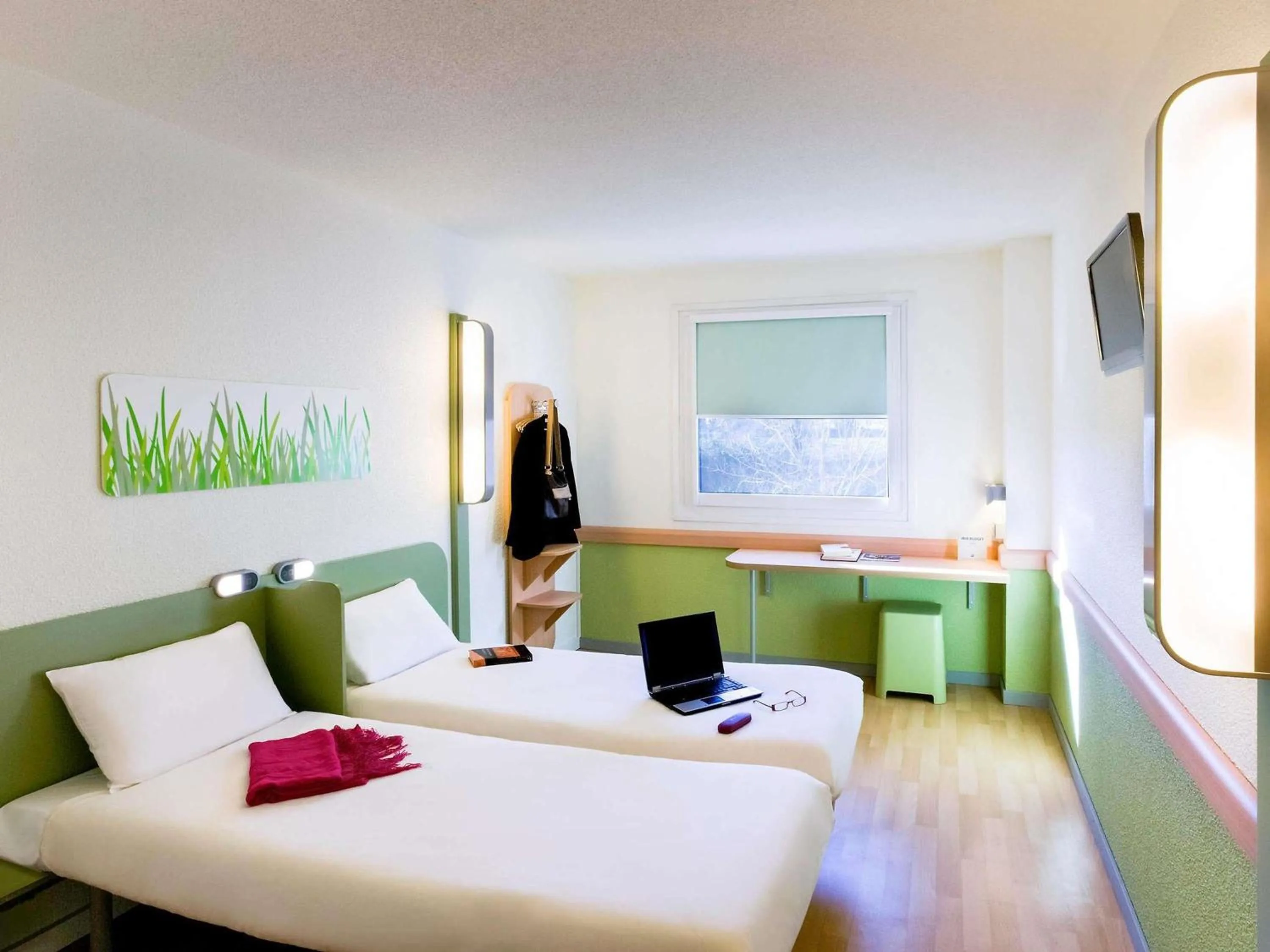 Bedroom, Bed in Ibis Budget Madrid Alcalá de Henares La Dehesa