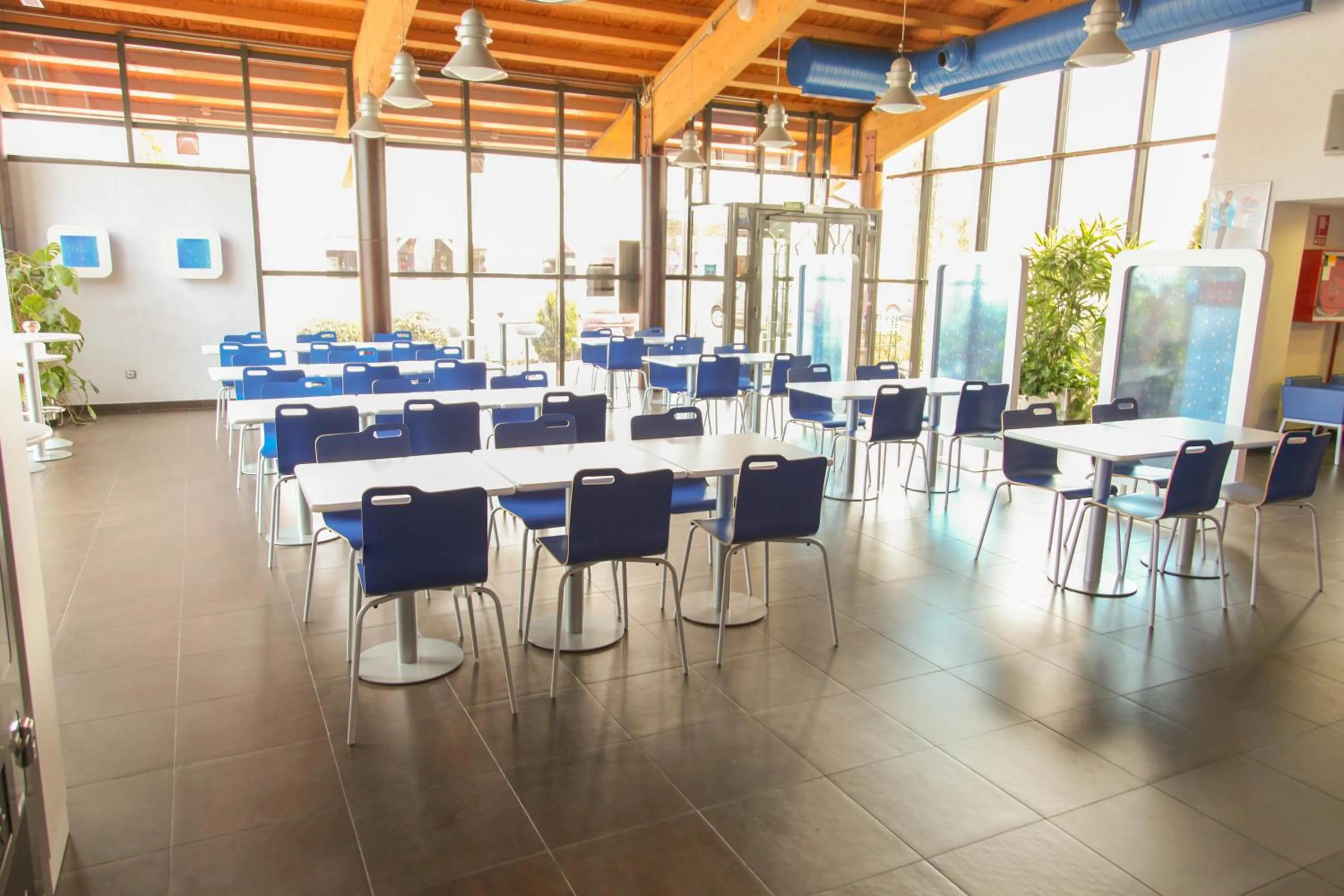 Restaurant/places to eat in Ibis Budget Madrid Alcalá de Henares La Dehesa