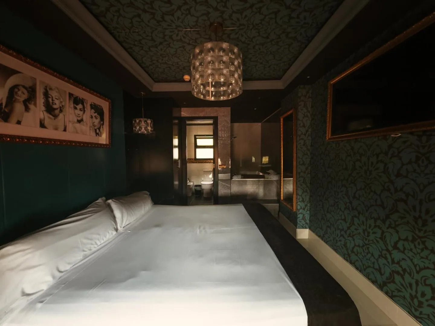 Bed in Hotel Años 50