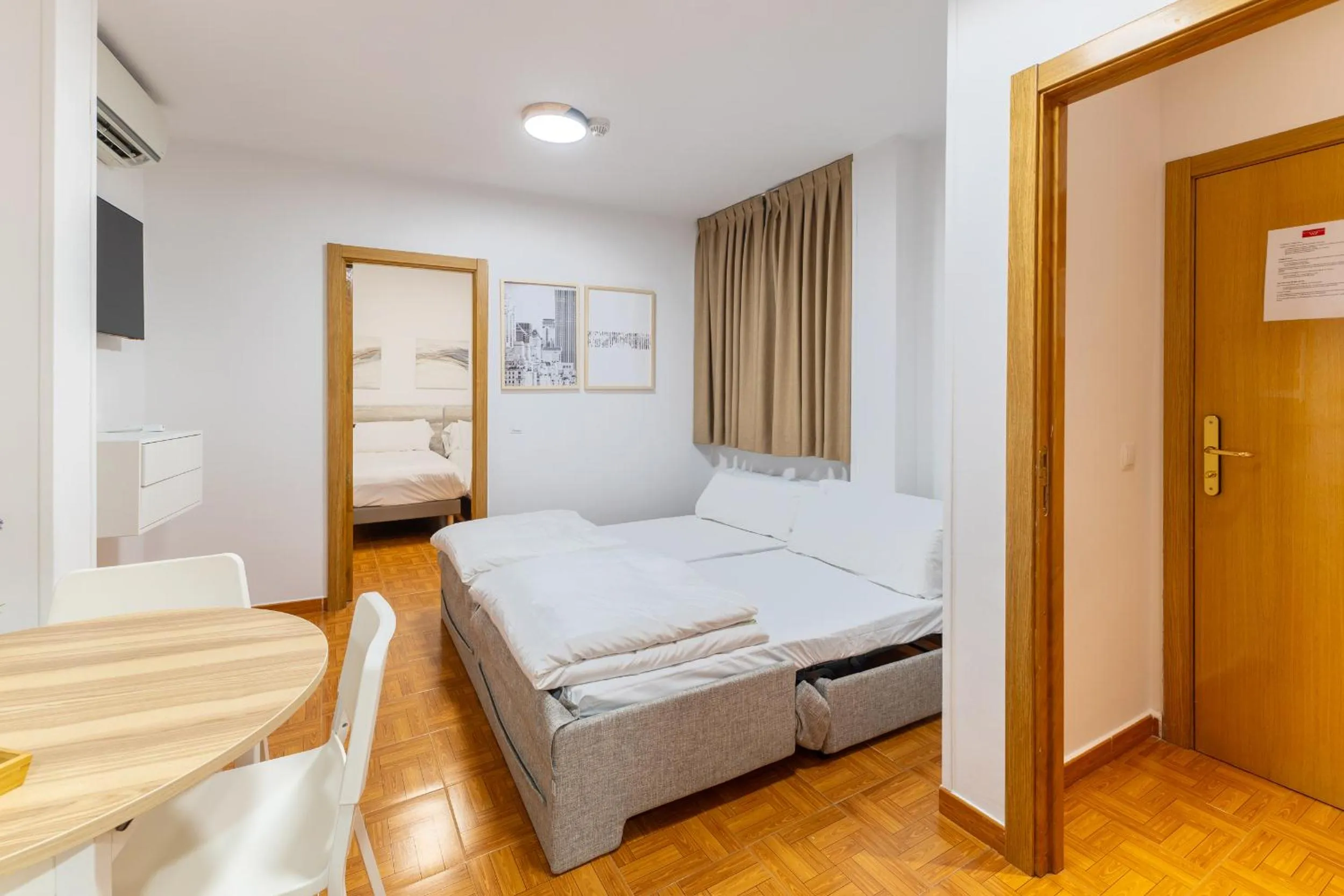 Bed in Apartamentos Madrid