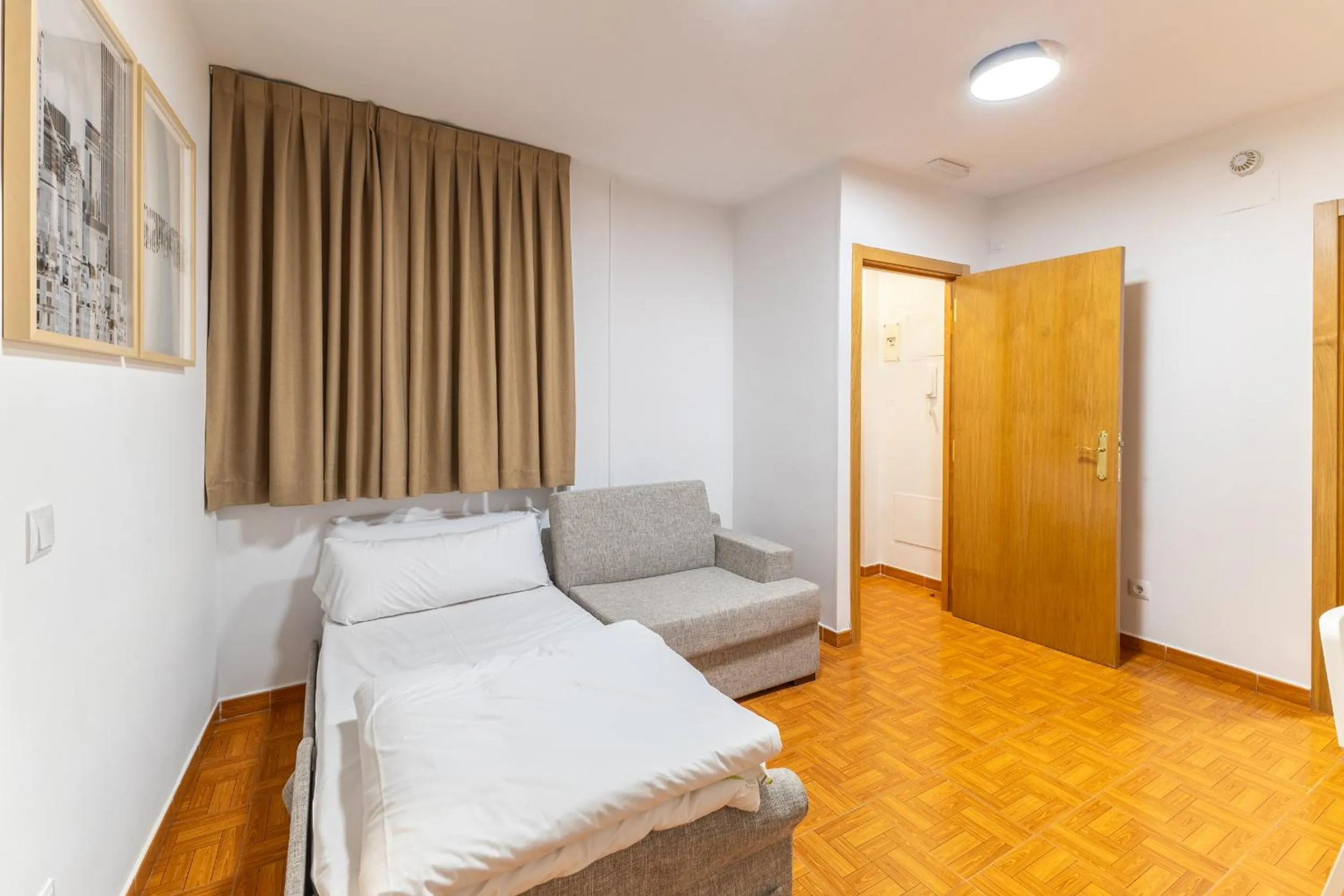 Bed in Apartamentos Madrid