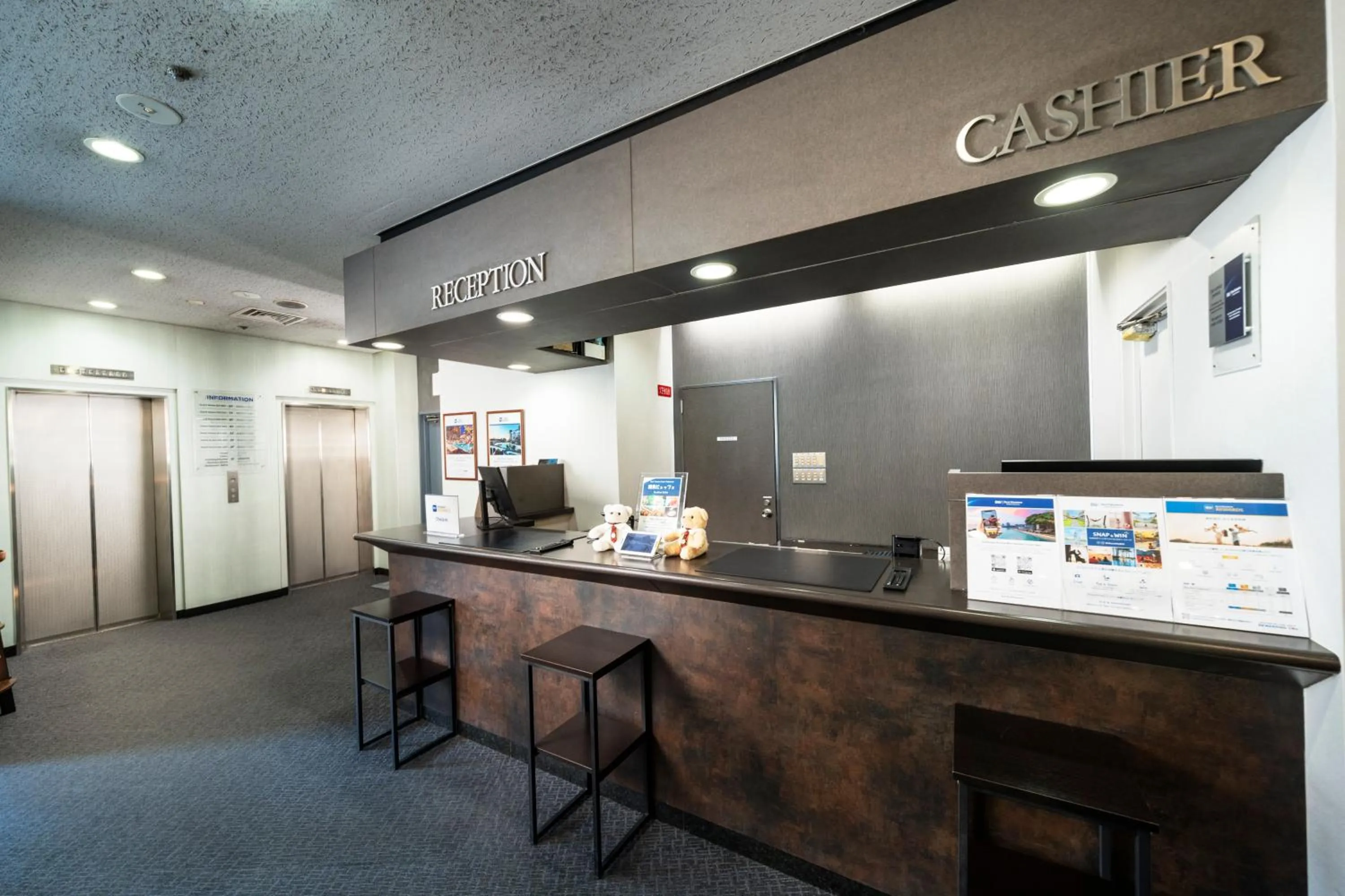 Lobby or reception in Best Western Osaka Tsukamoto