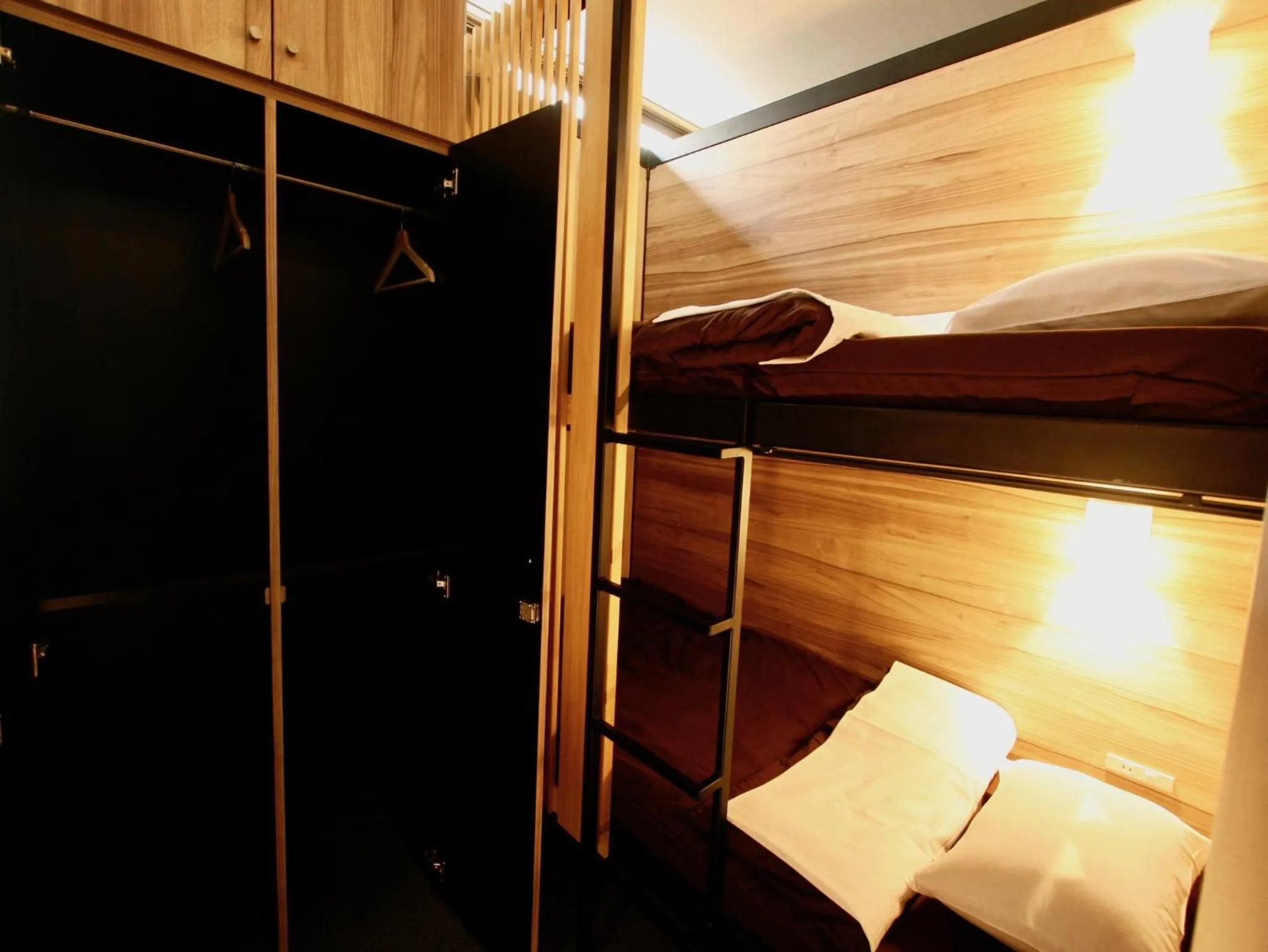 Bedroom, Bed in Namba Guesthouse HIVE