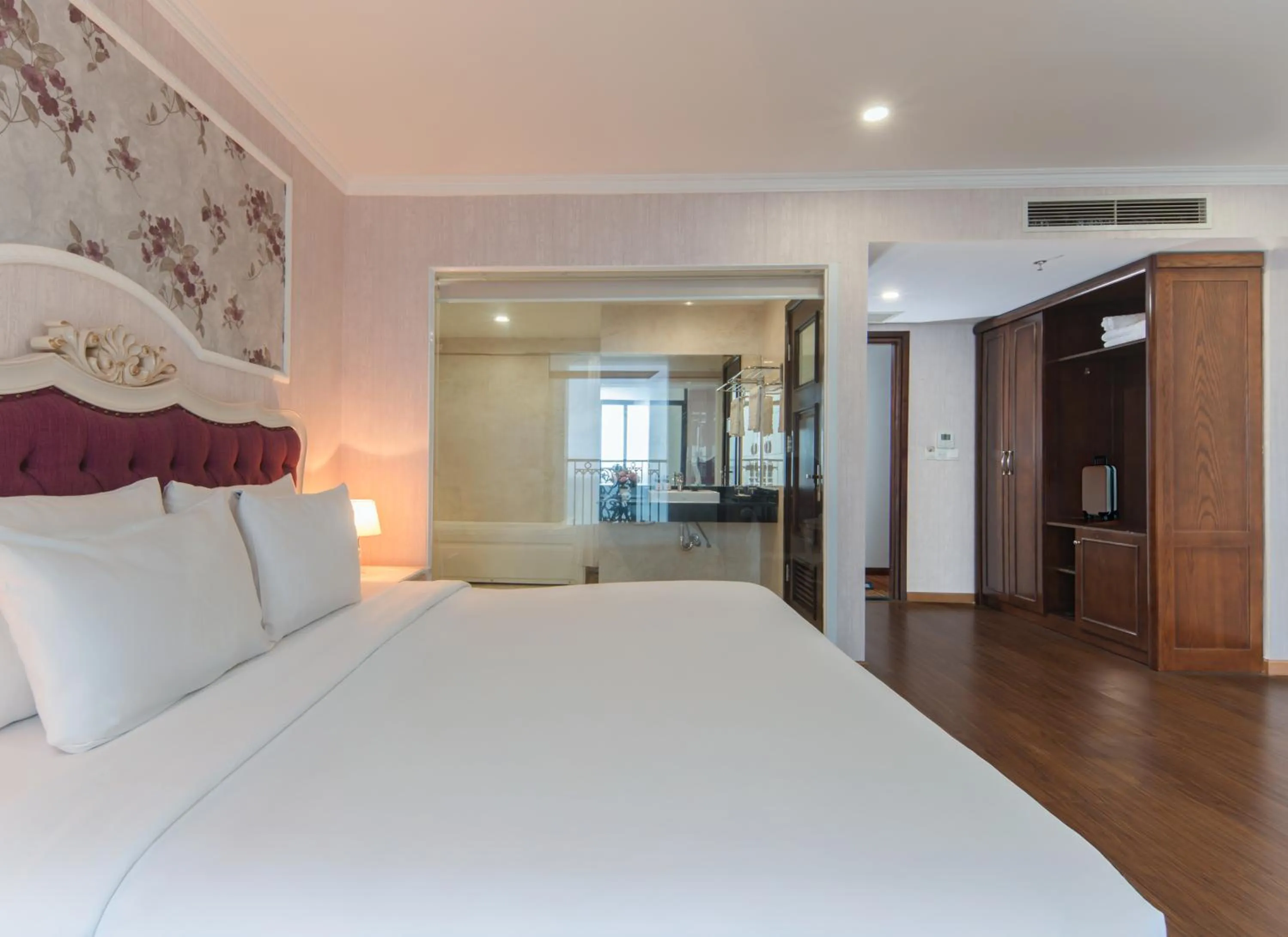 Bed in Bonjour Nha Trang Hotel