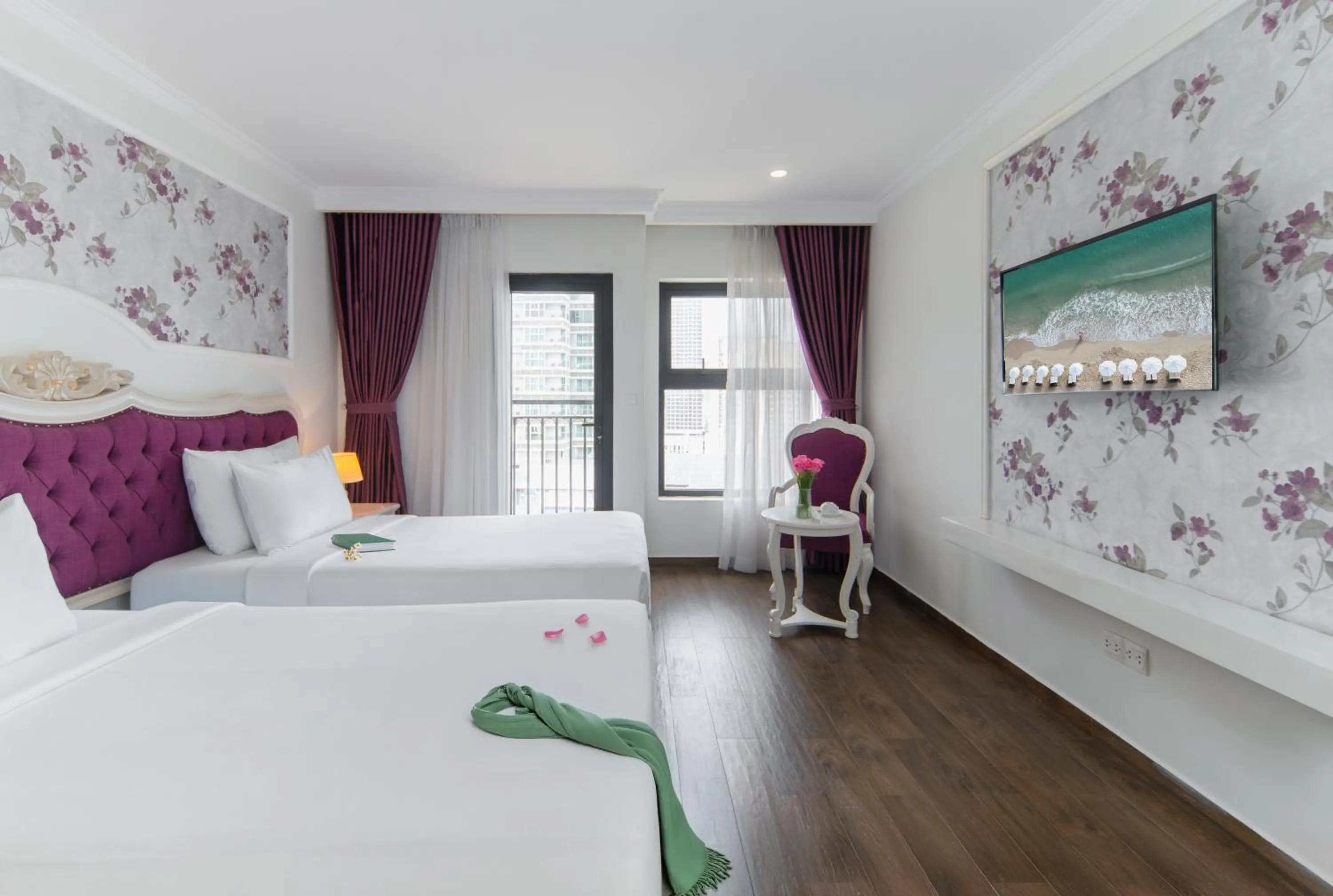 Bed in Bonjour Nha Trang Hotel