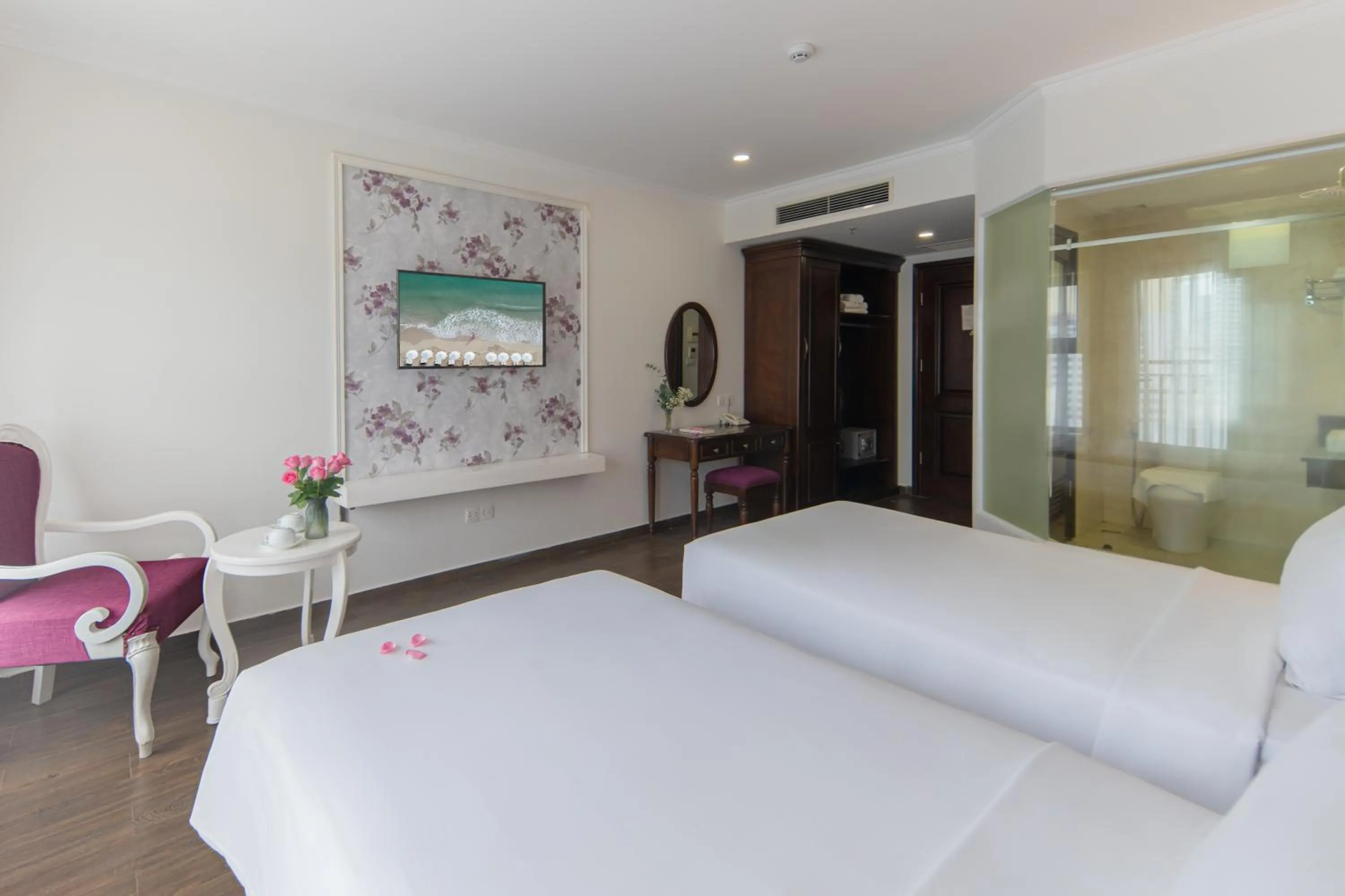Bed in Bonjour Nha Trang Hotel