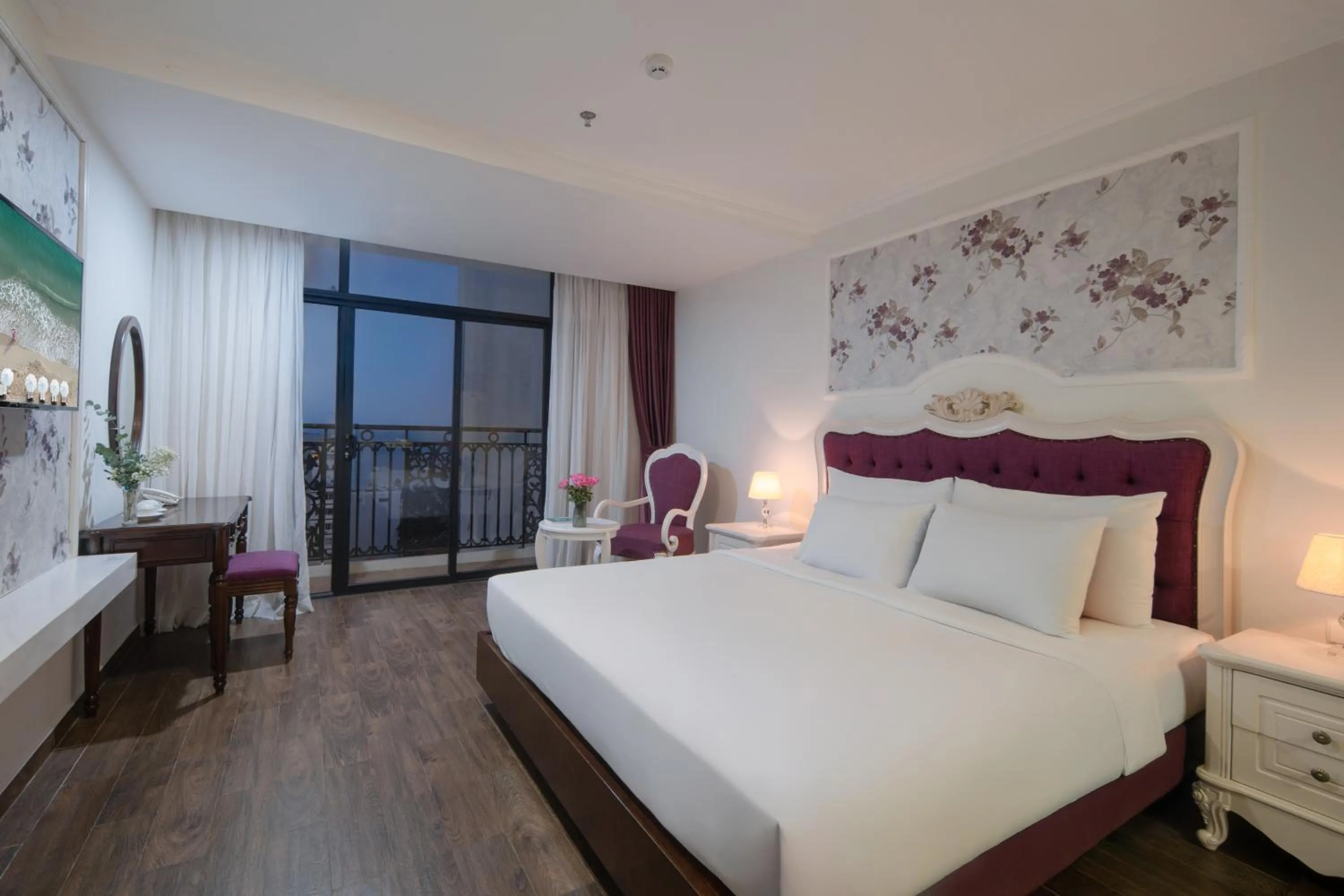 Bed in Bonjour Nha Trang Hotel