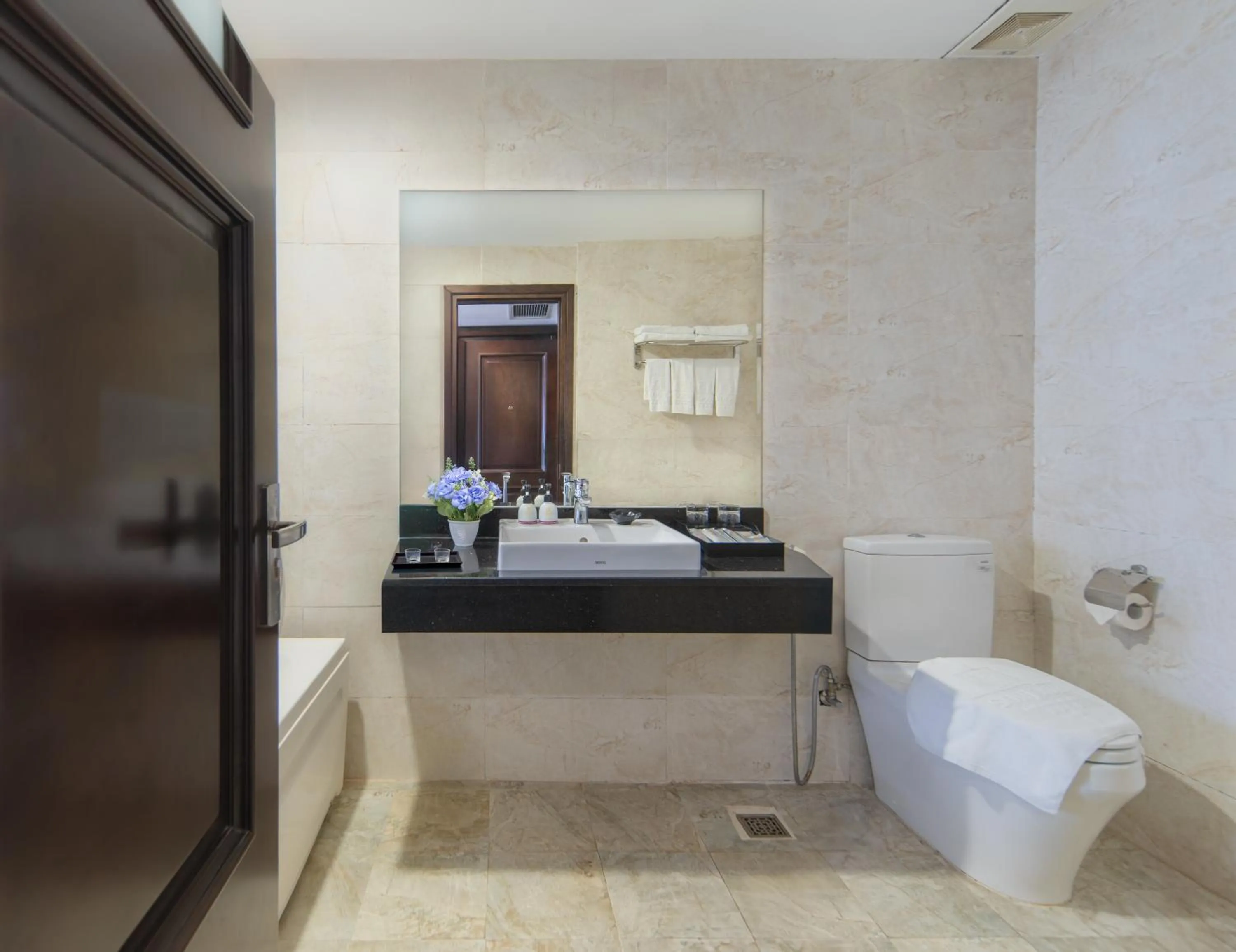 Shower in Bonjour Nha Trang Hotel