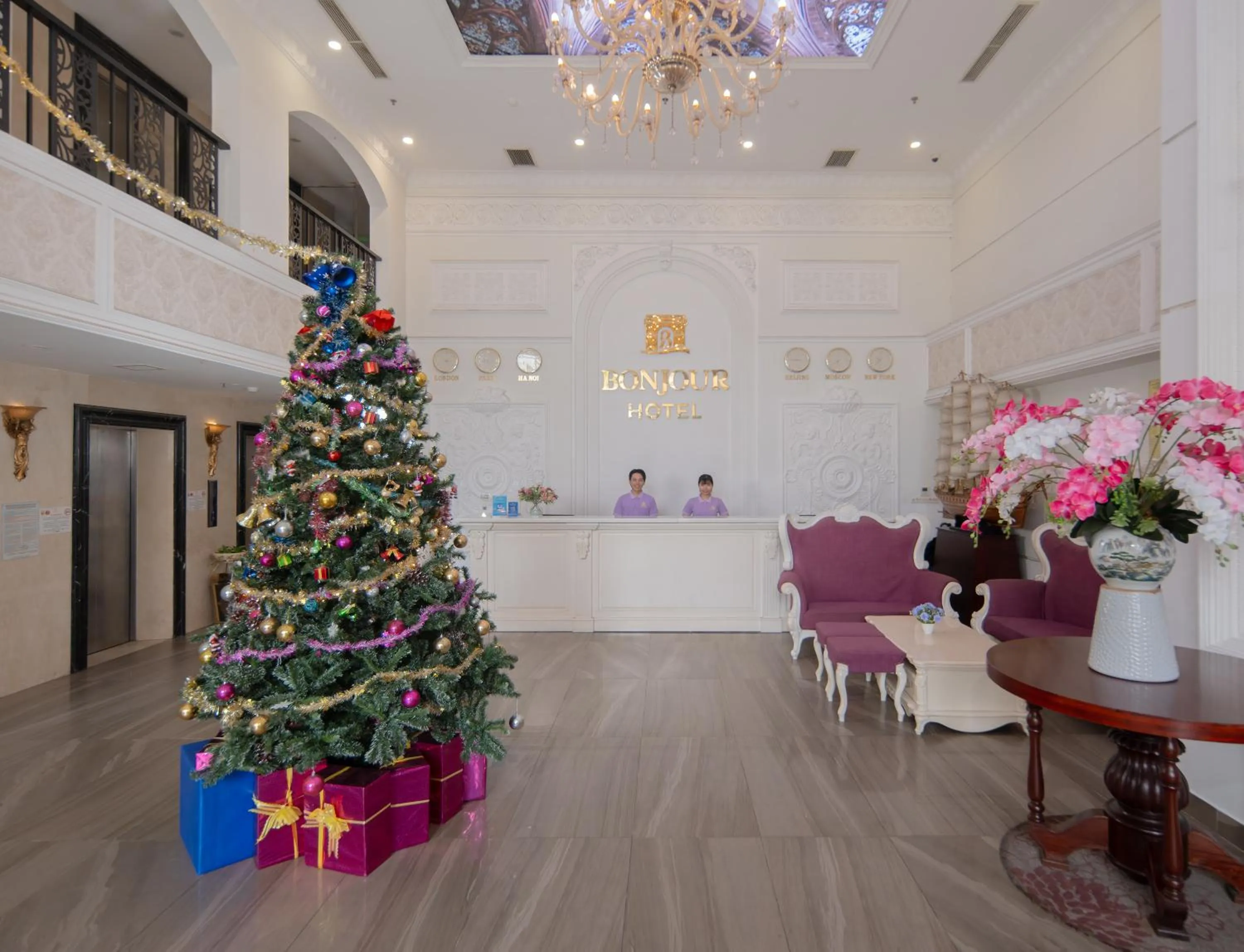 Communal lounge/ TV room in Bonjour Nha Trang Hotel