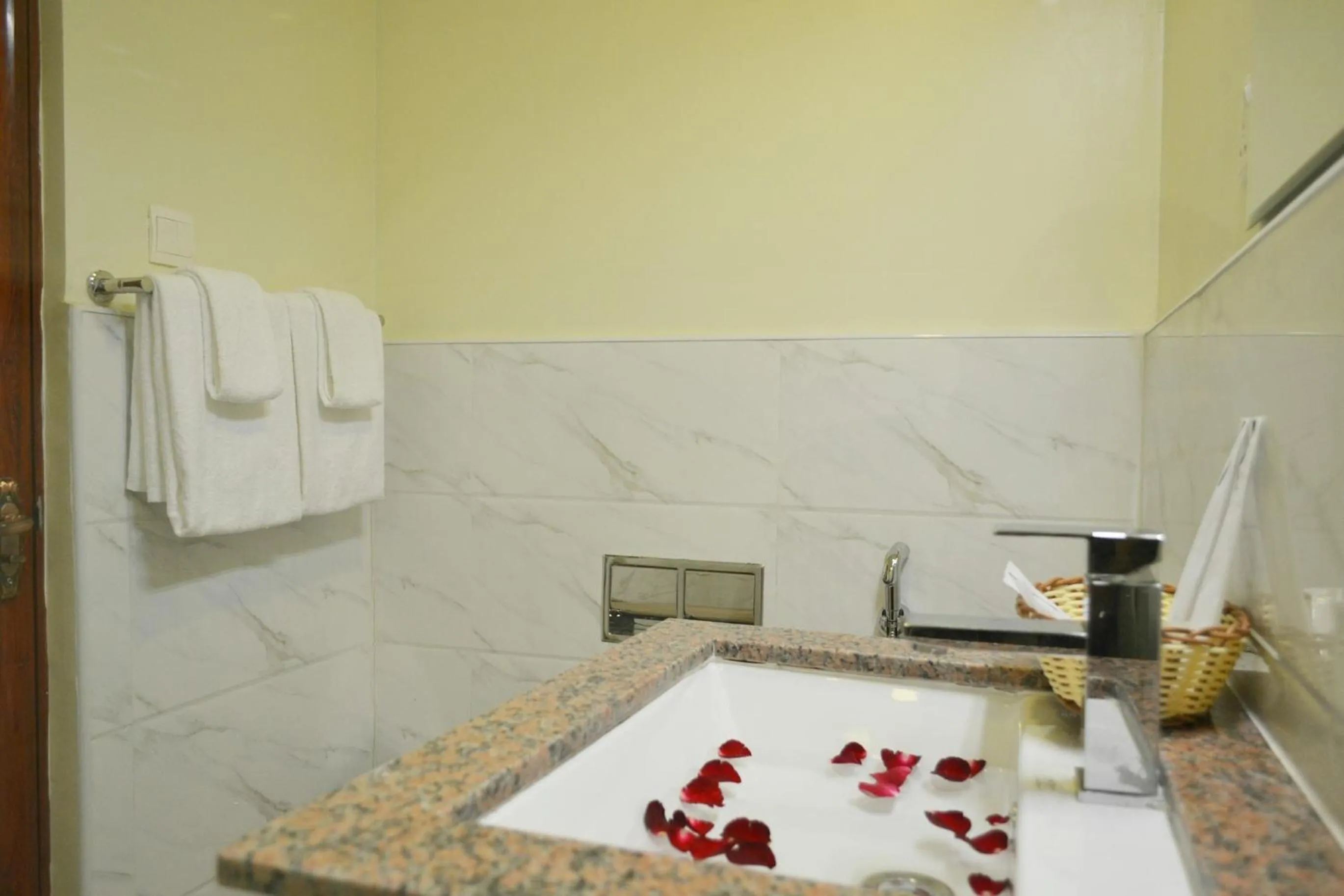 Hotel Broadway Yangon