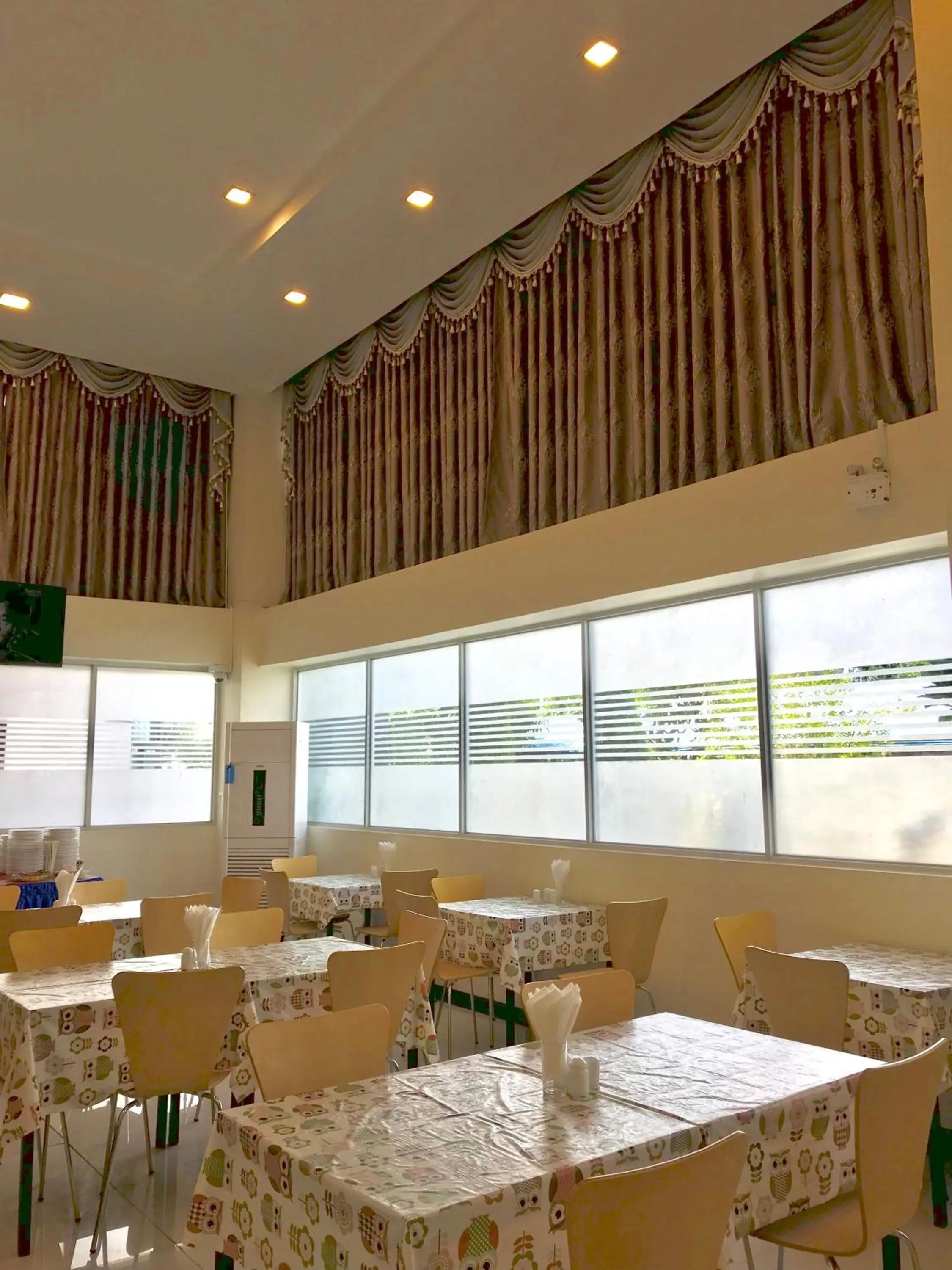 Hotel Broadway Yangon