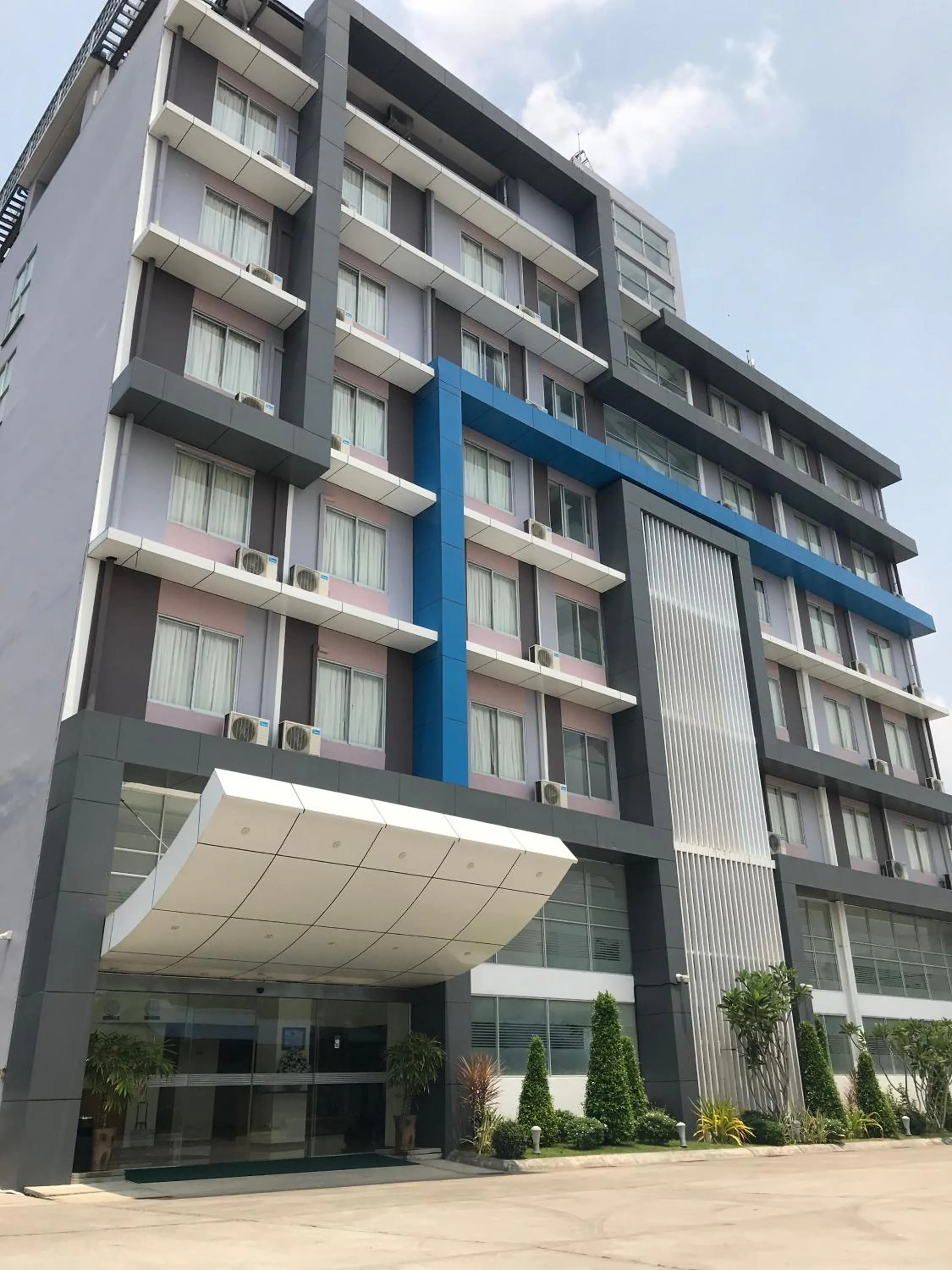 Hotel Broadway Yangon