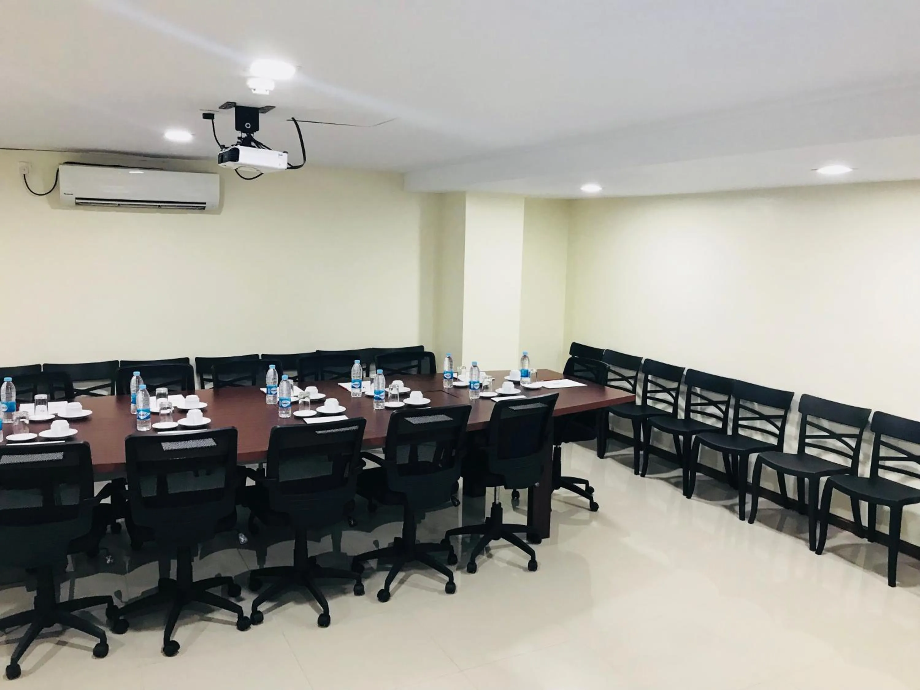 Hotel Broadway Yangon