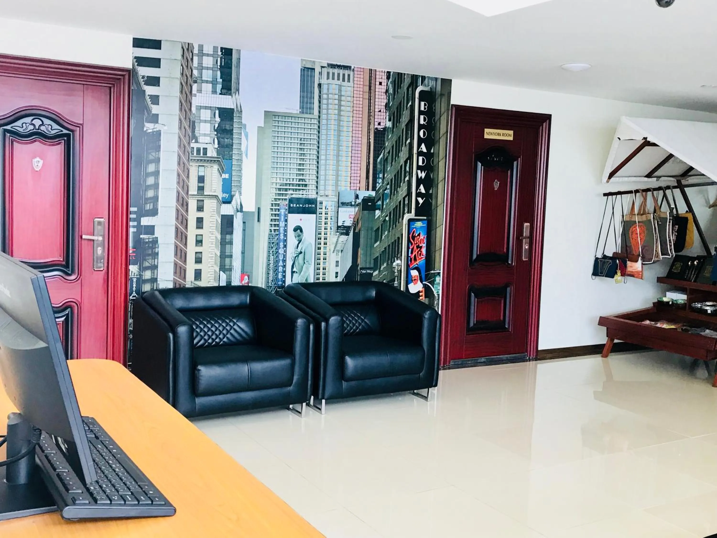 Hotel Broadway Yangon