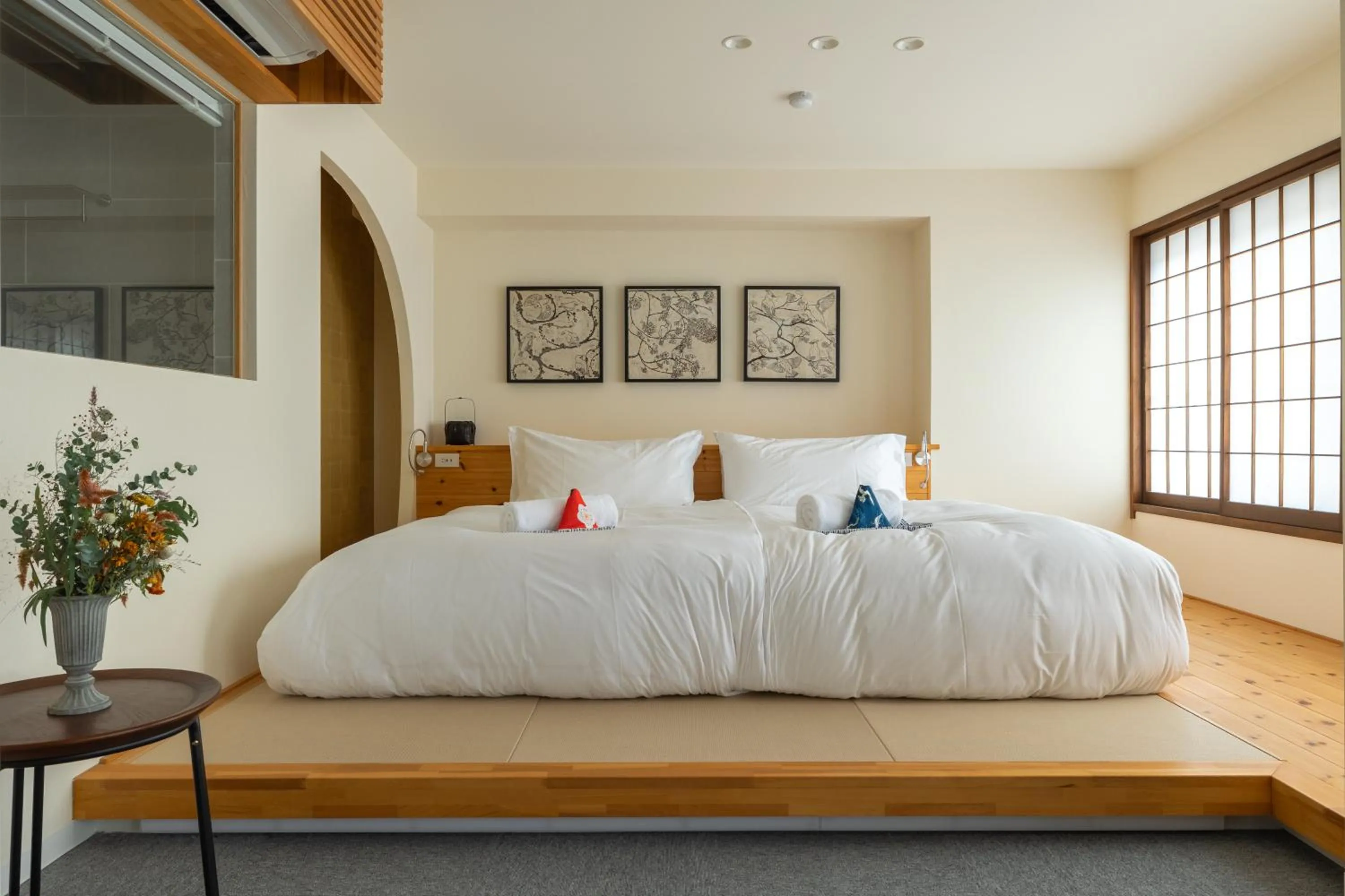 Bed in Residence Yasushi