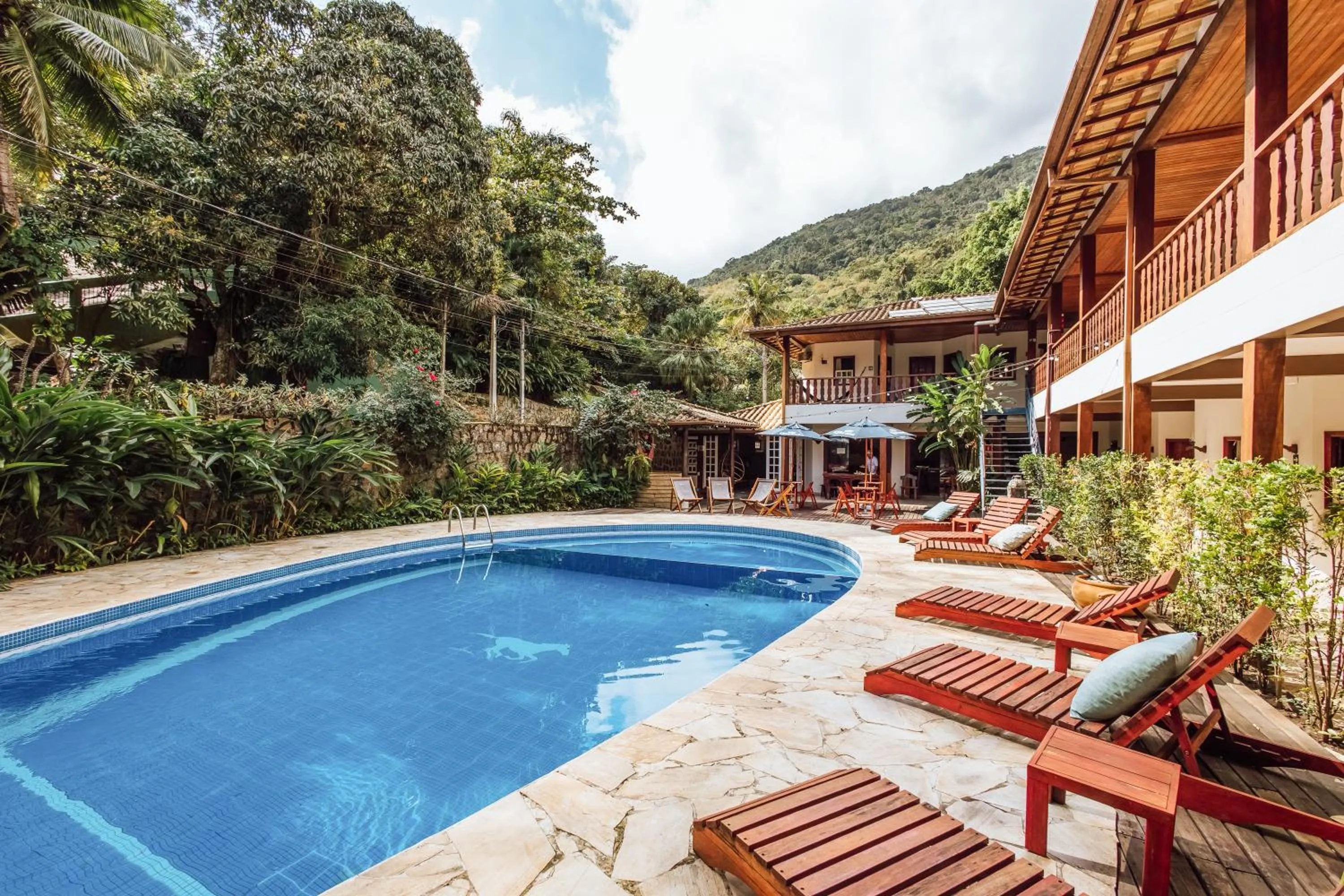 Swimming pool in VELINN Pousada Santa Tereza