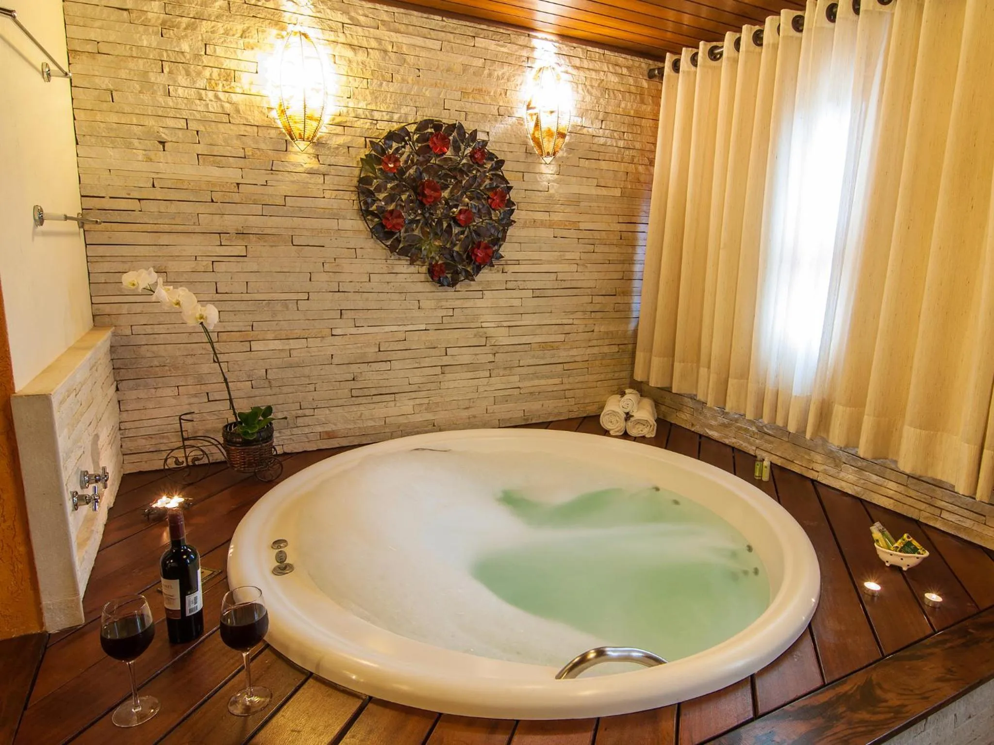 Bathroom in Pousada Aguia Dourada