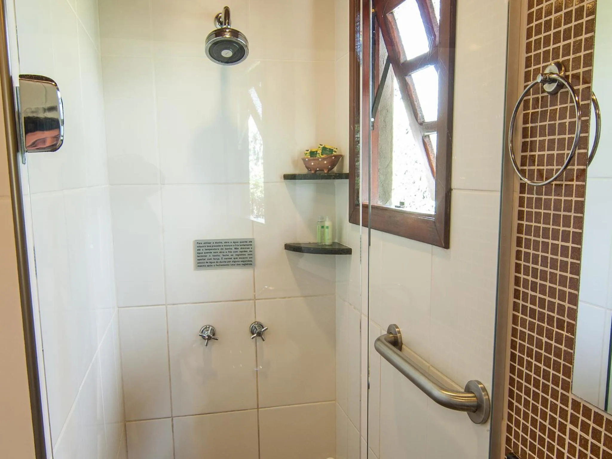 Shower in Pousada Aguia Dourada