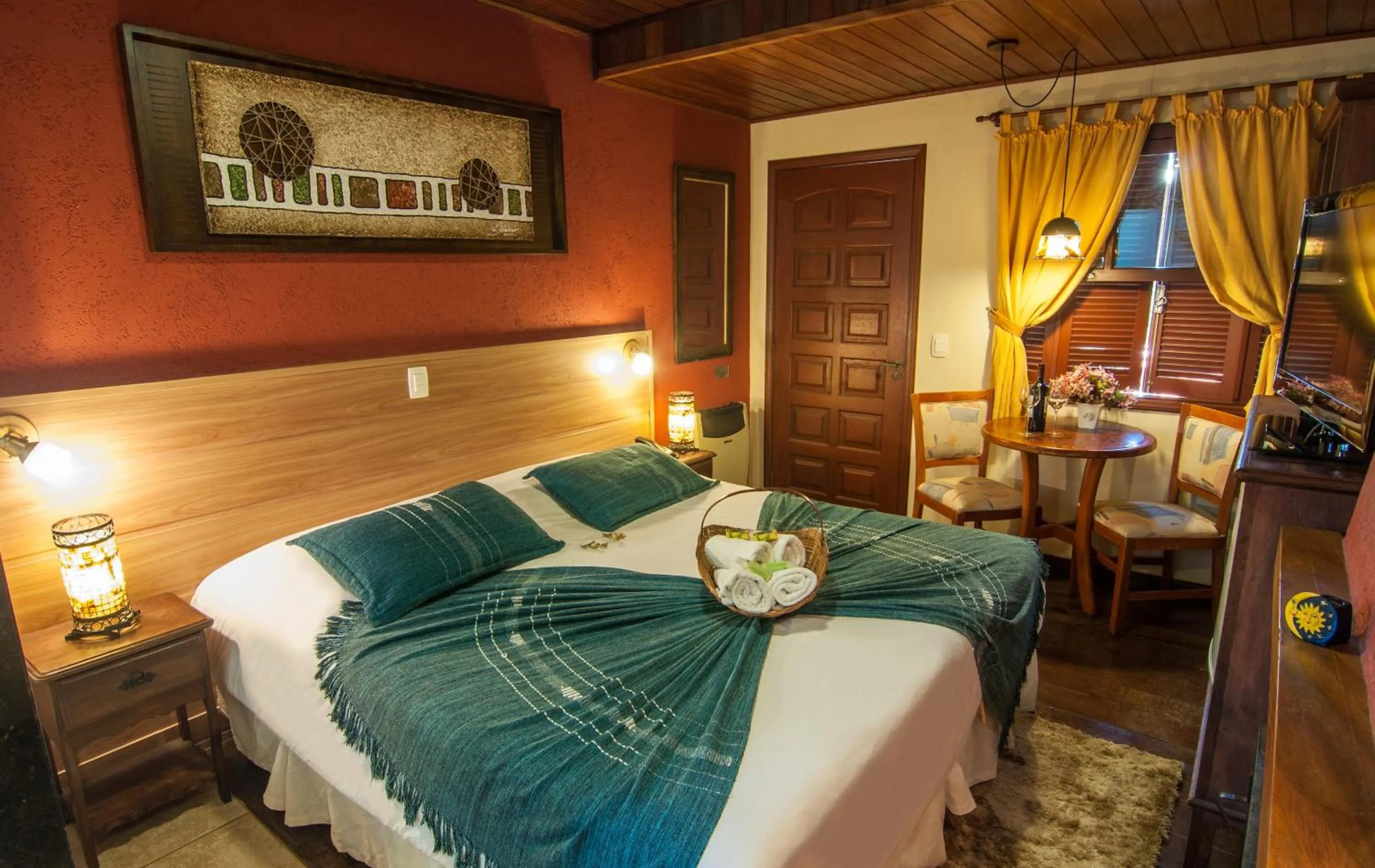 Bed in Pousada Aguia Dourada