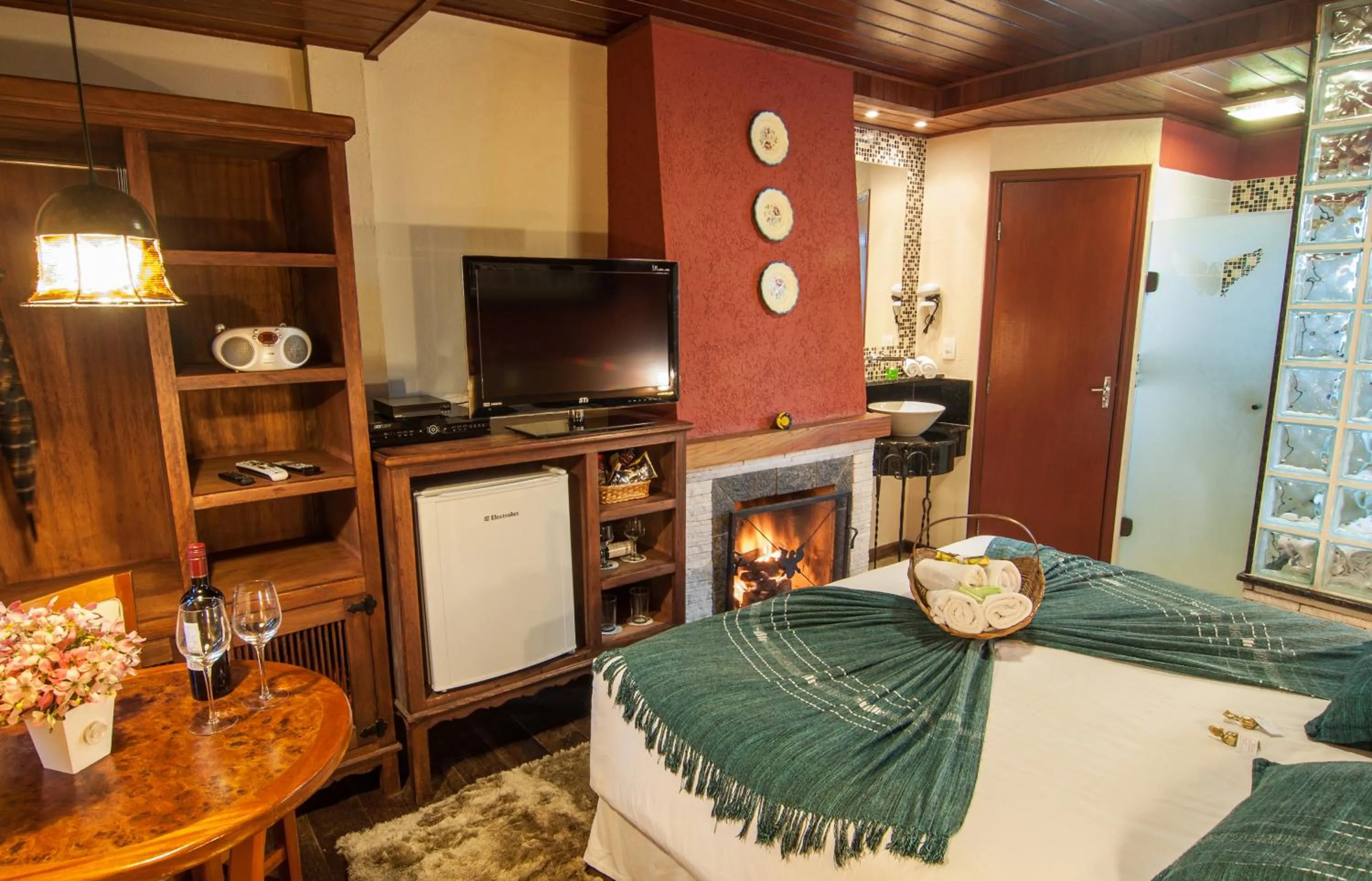 Bed in Pousada Aguia Dourada