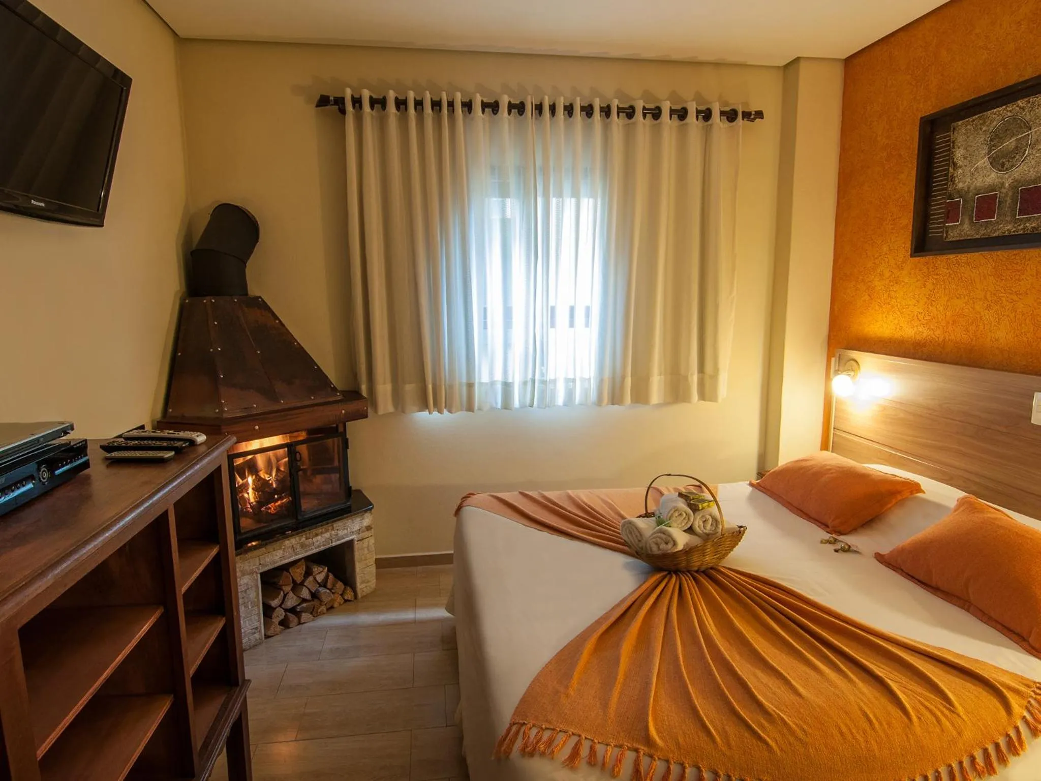 Bedroom, Bed in Pousada Aguia Dourada