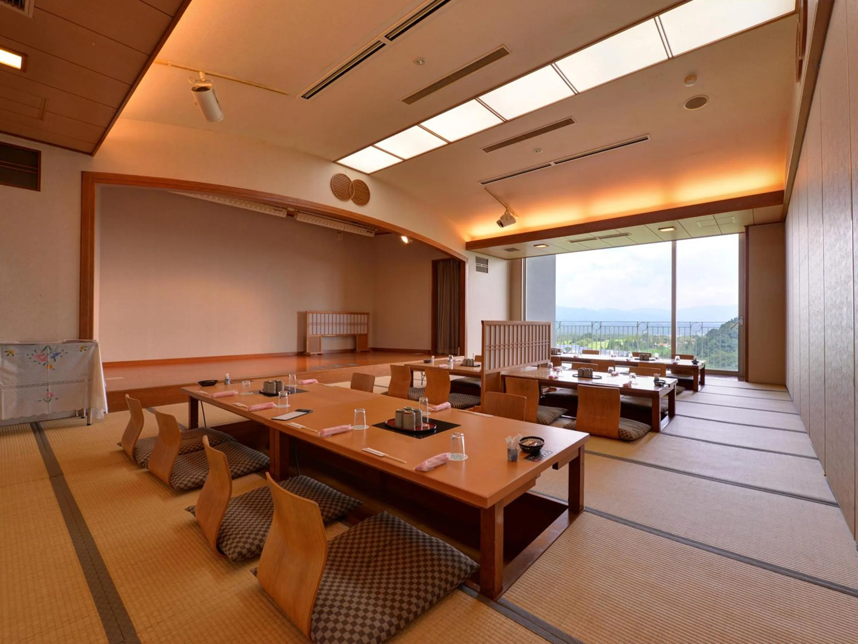 Restaurant/places to eat in Cocopa Resort Club