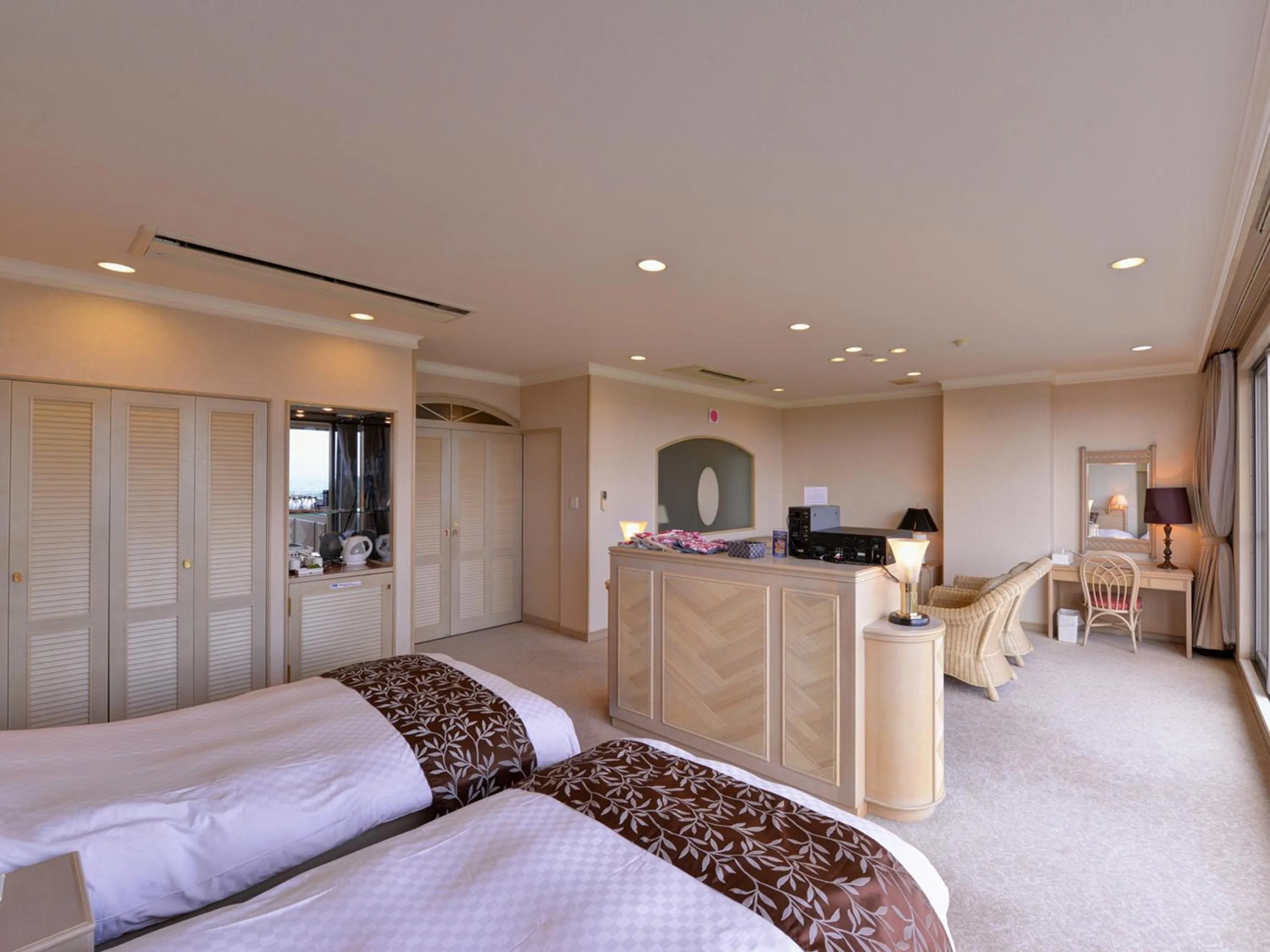 Photo of the whole room, Bed in Cocopa Resort Club