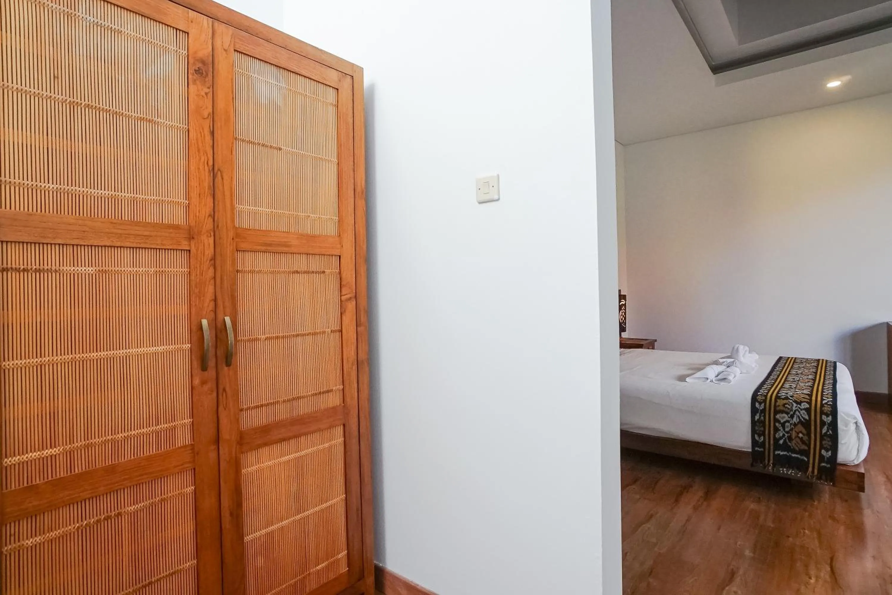 wardrobe in Toya Villa Ubud