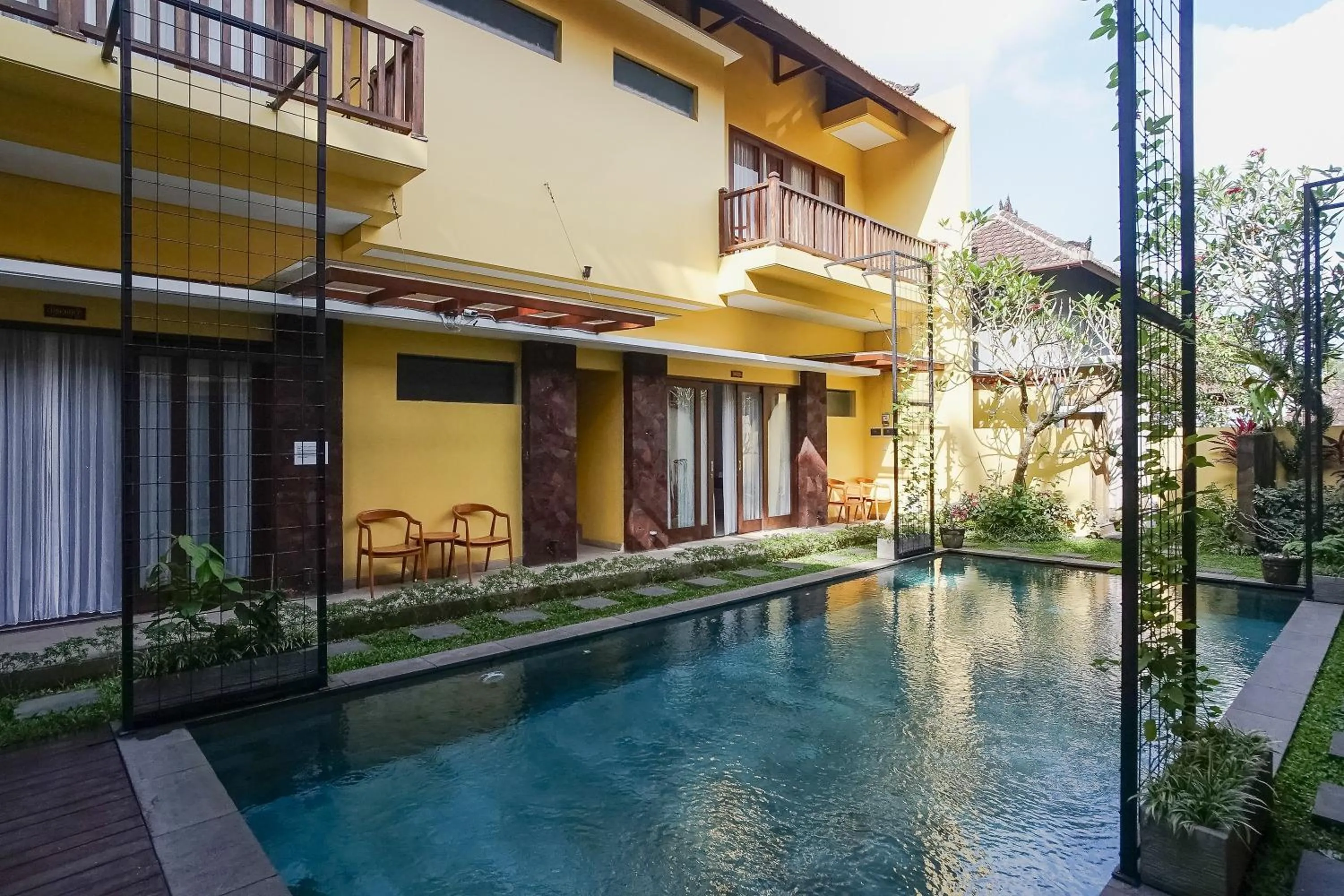 Swimming pool in Toya Villa Ubud
