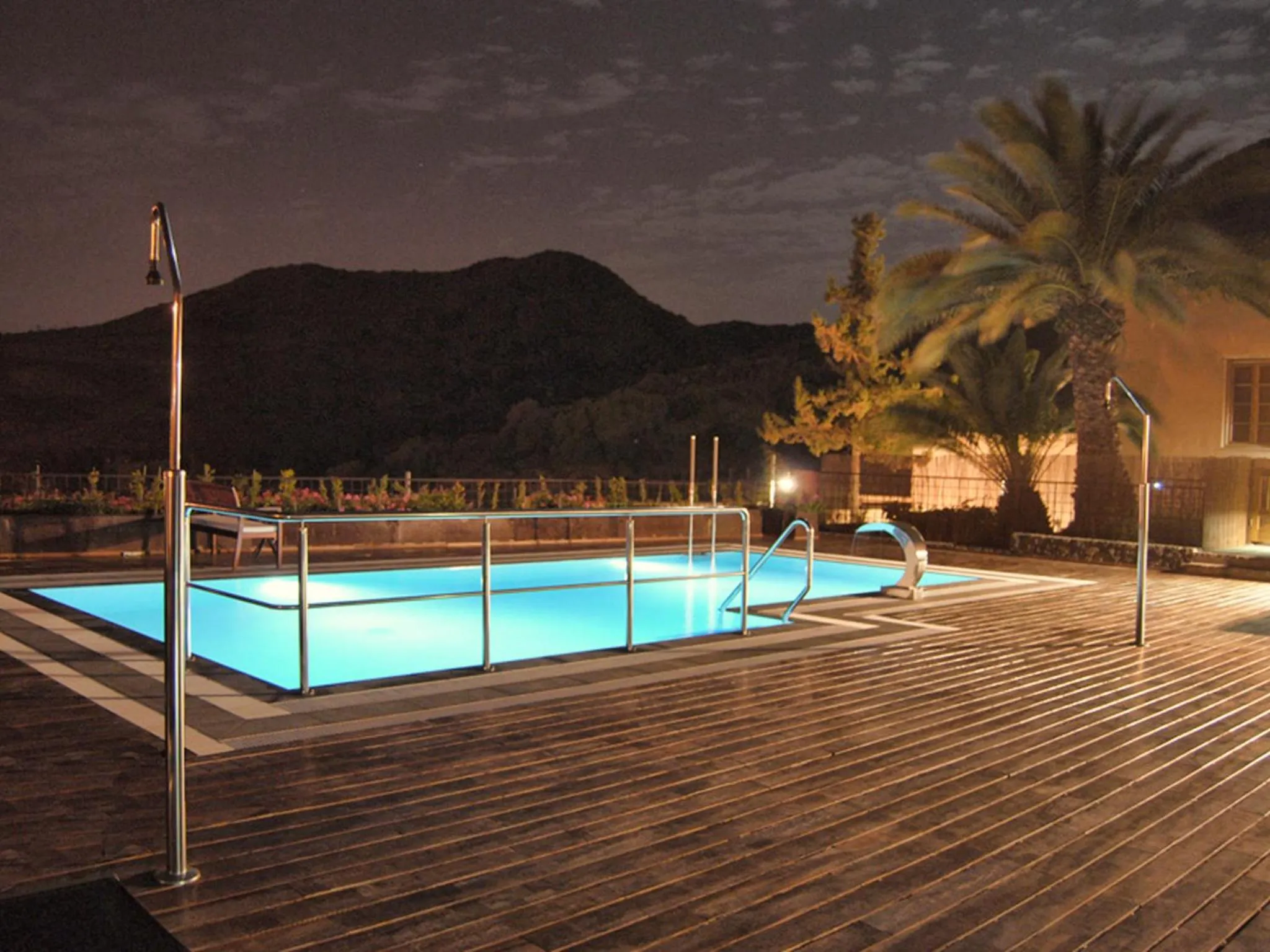 Swimming pool in Hotel Rural El Mondalón