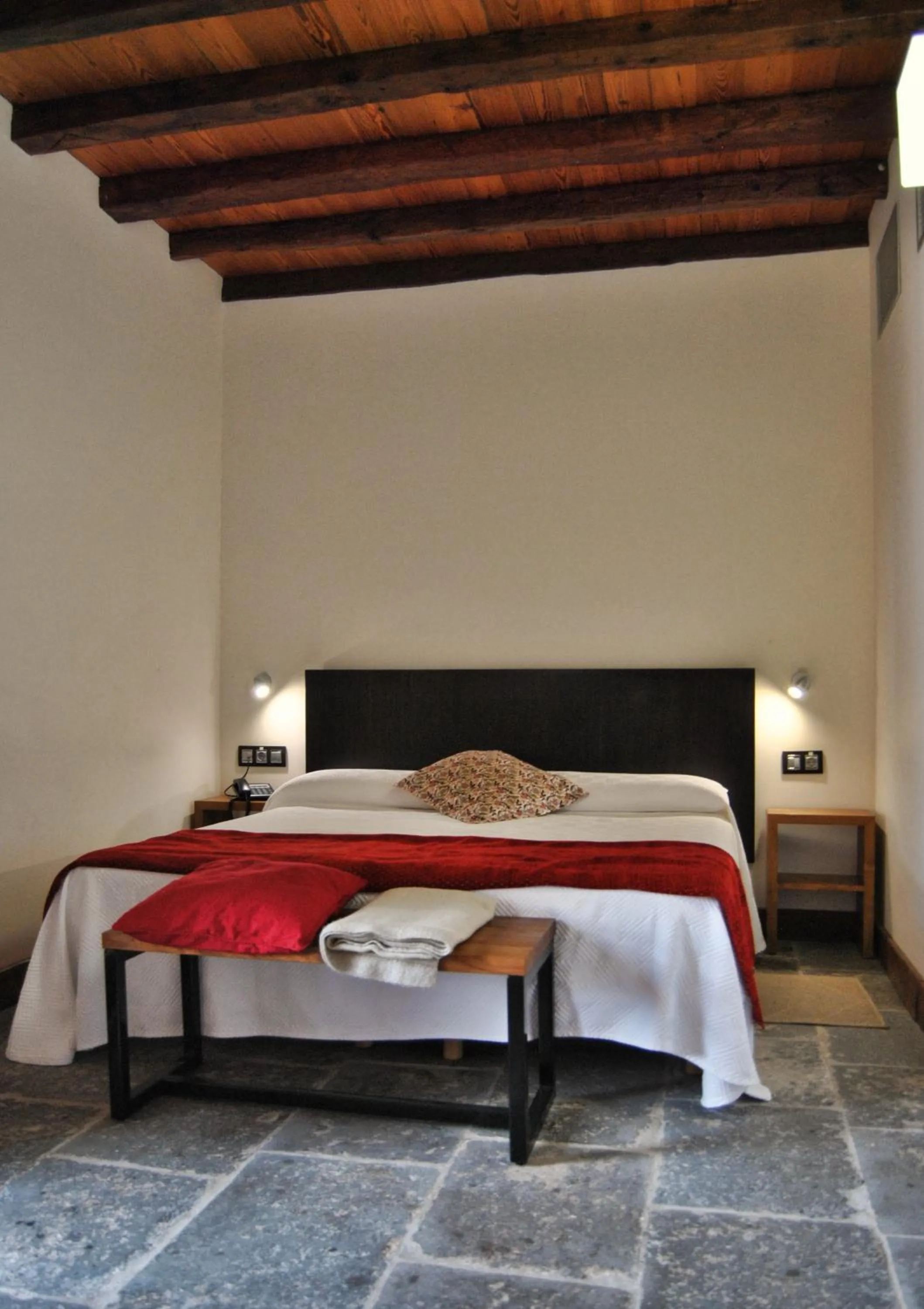 Bedroom, Bed in Hotel Rural El Mondalón