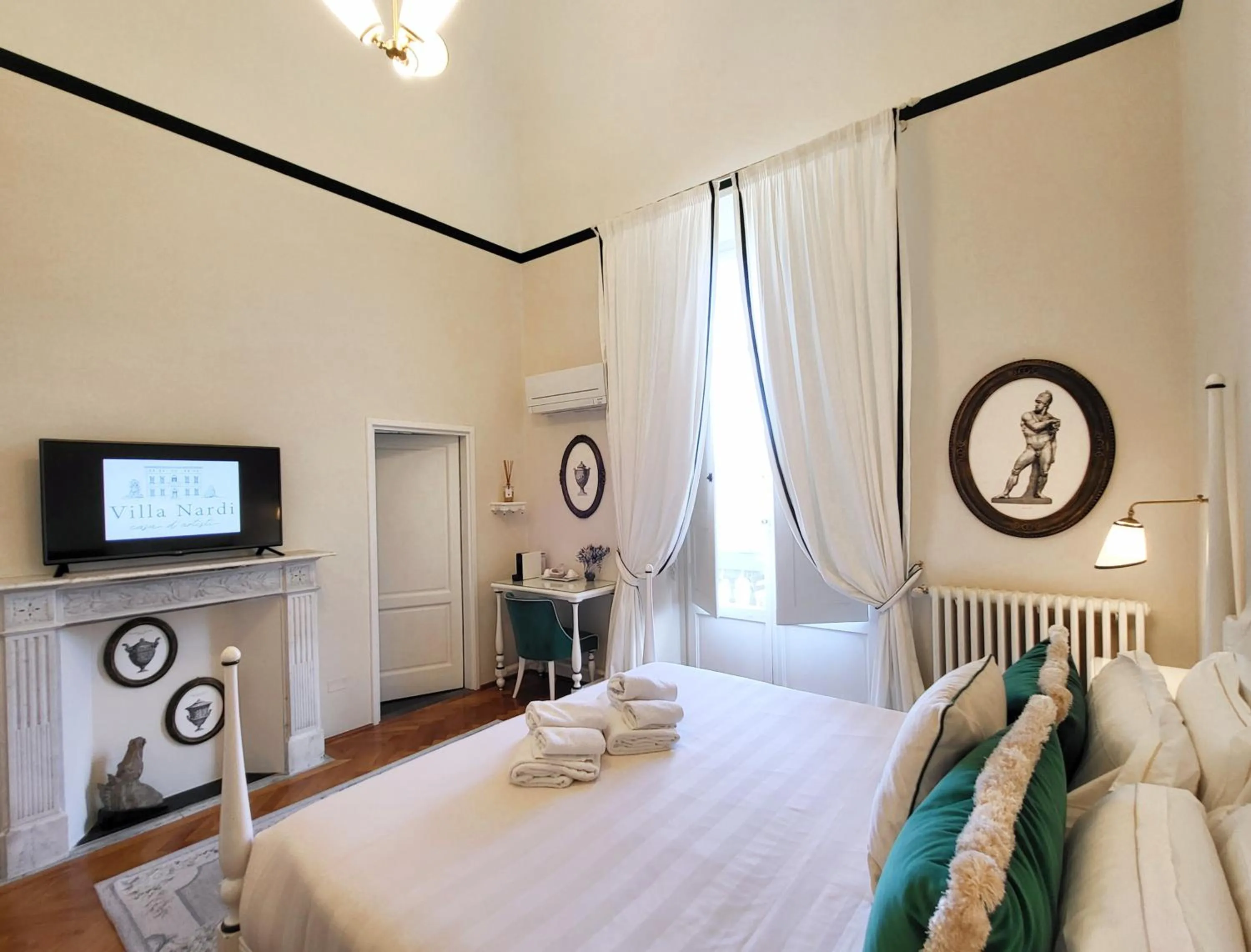 Bed in Villa Nardi - Residenza D'Epoca