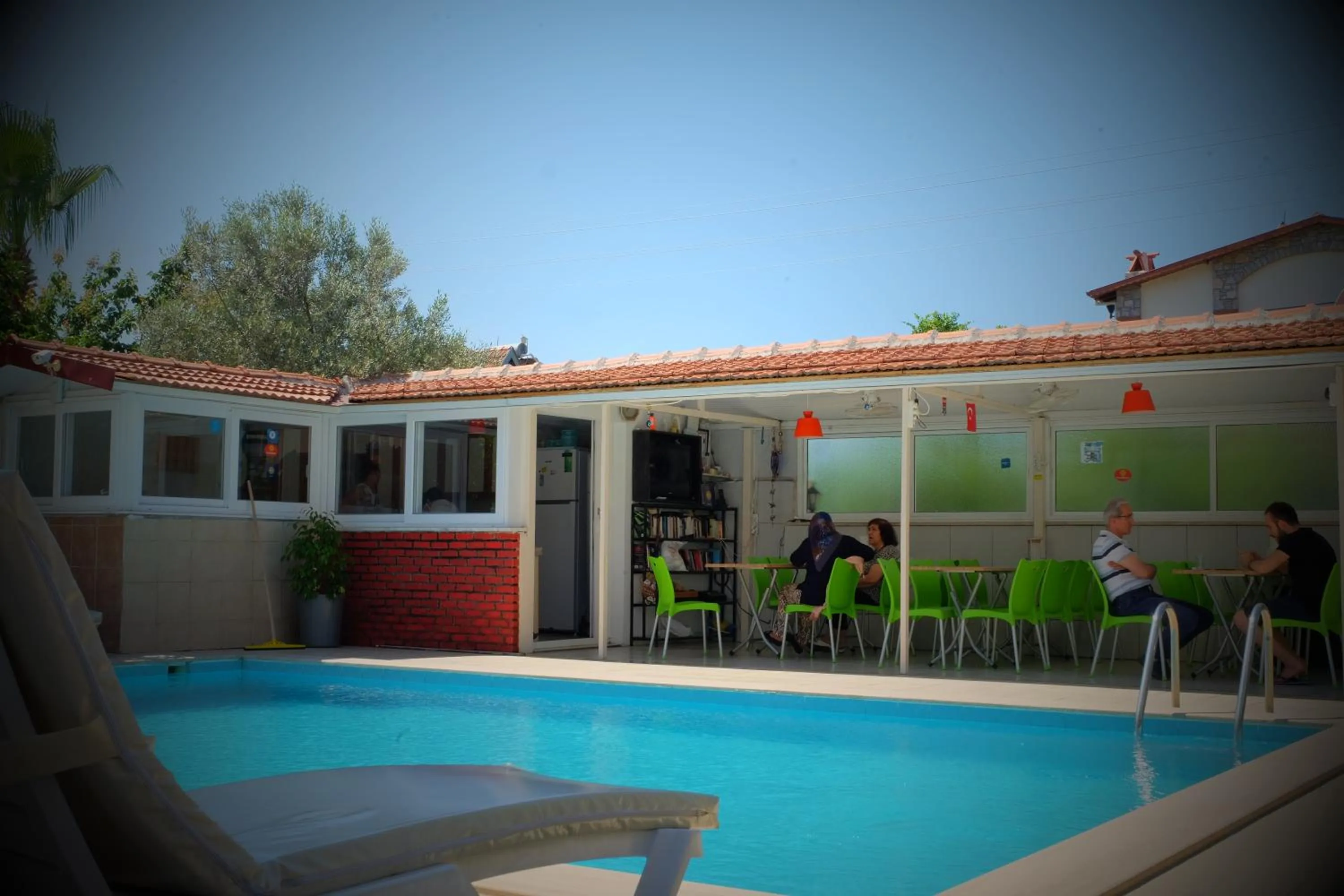 Restaurant/places to eat in Karaca Apart Hotel