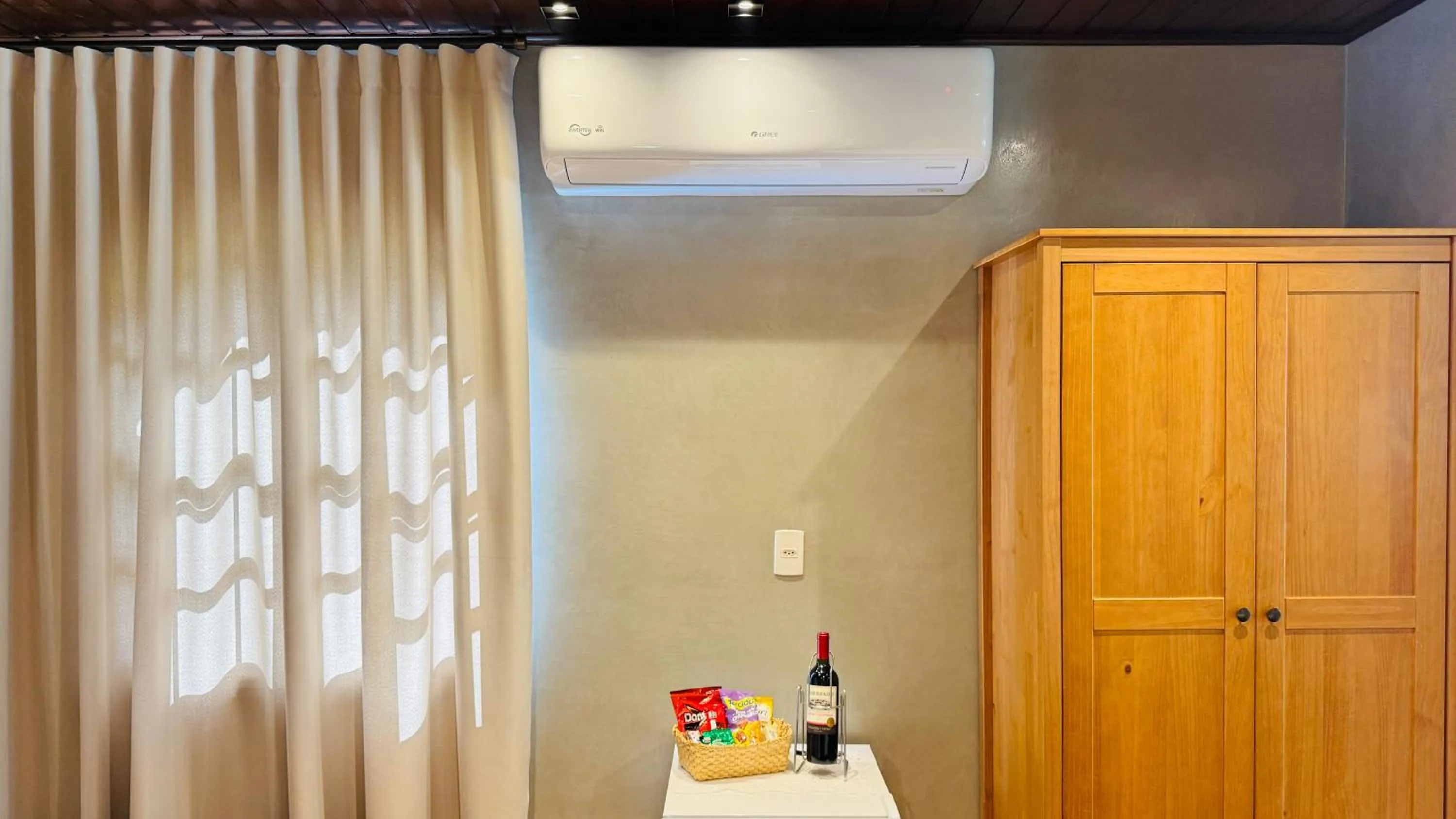 air conditioner in Pousada Villa D'Amore