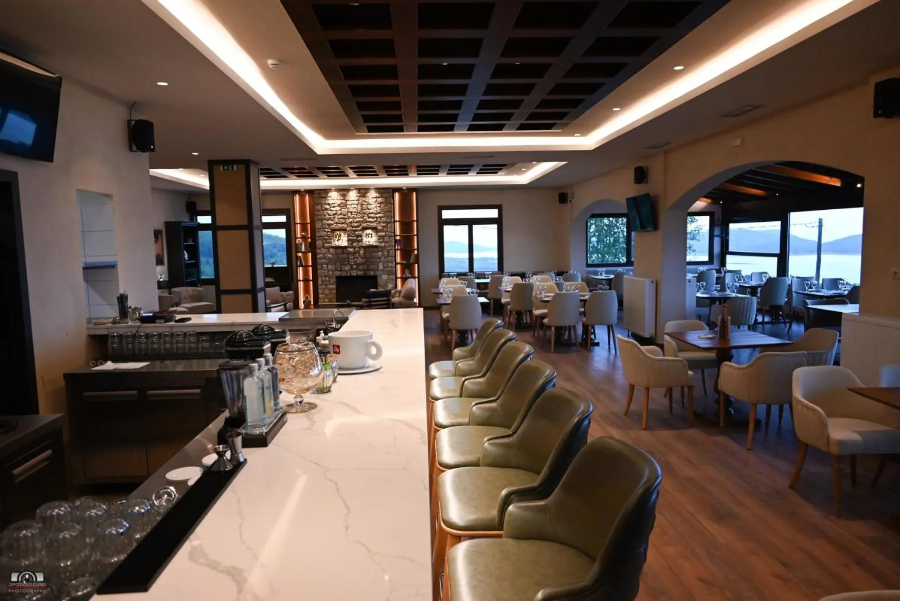 Restaurant/places to eat in Nevros Hotel Resort and Spa Limni Plastira