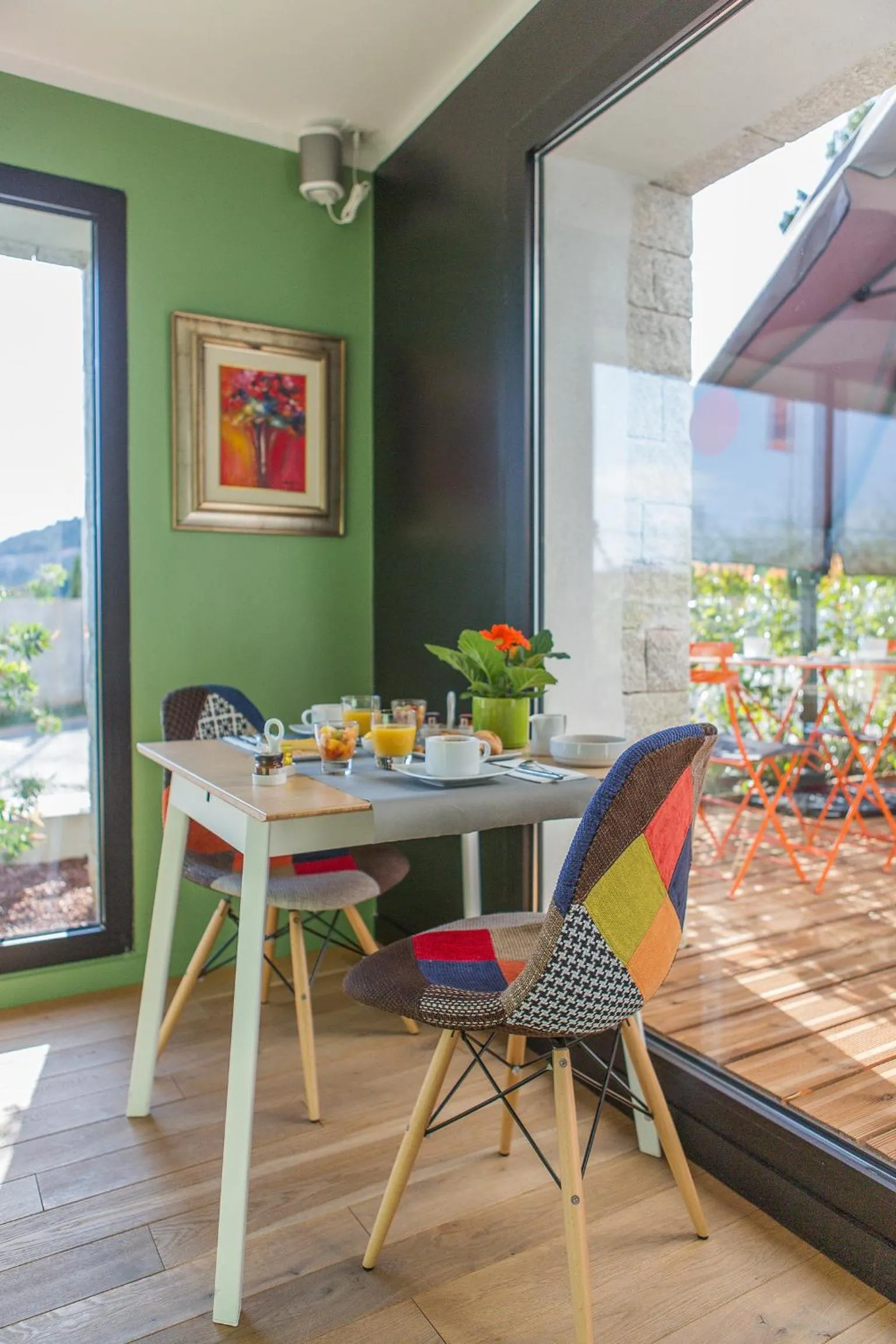 Food and drinks in Rossi Hôtel