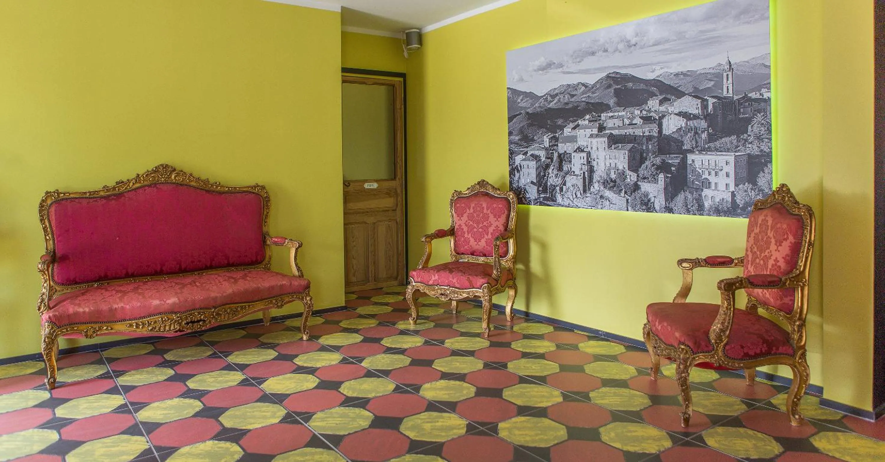 Decorative detail in Rossi Hôtel