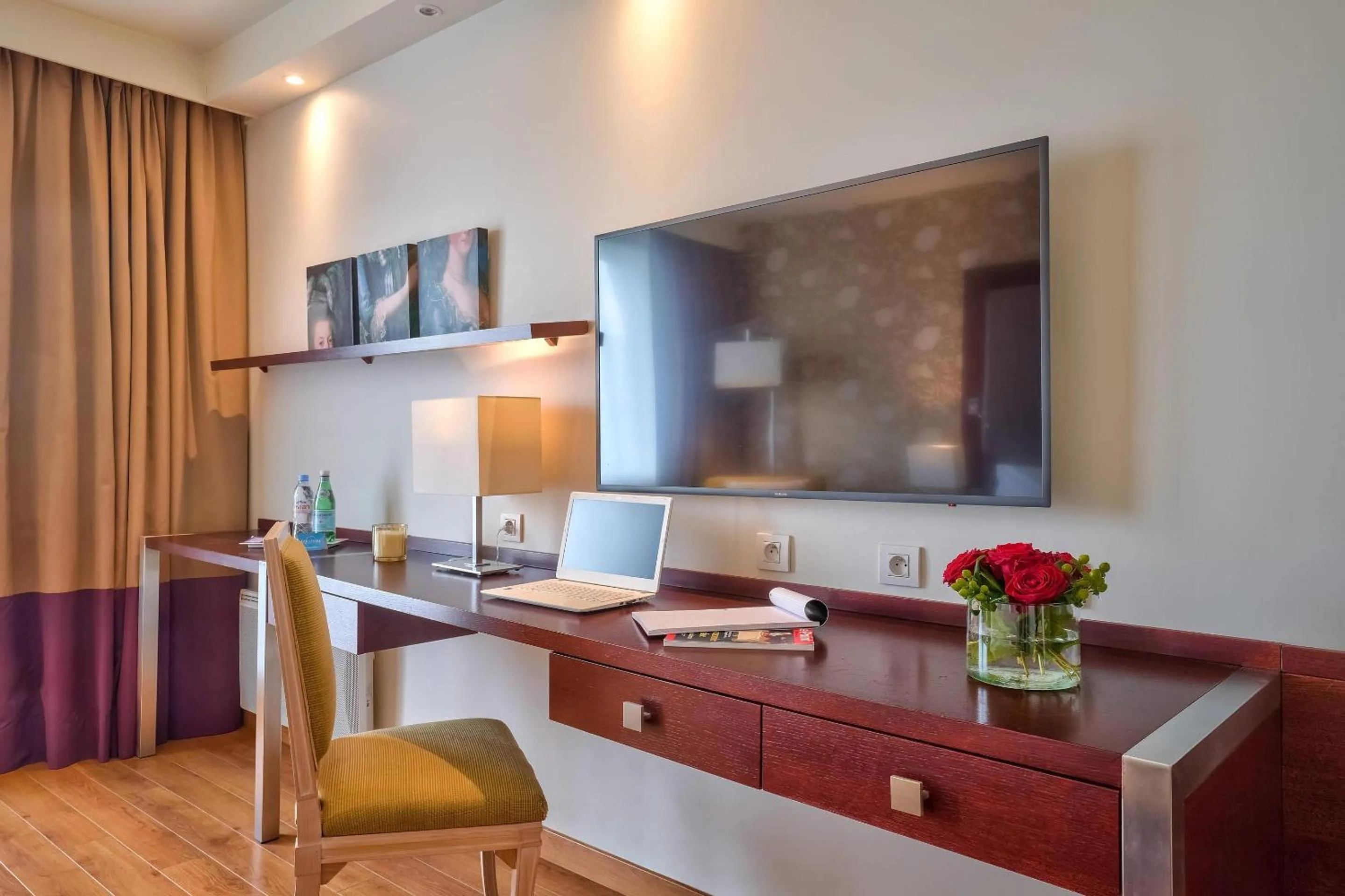 Bedroom in Clarion Paris CDG Airport