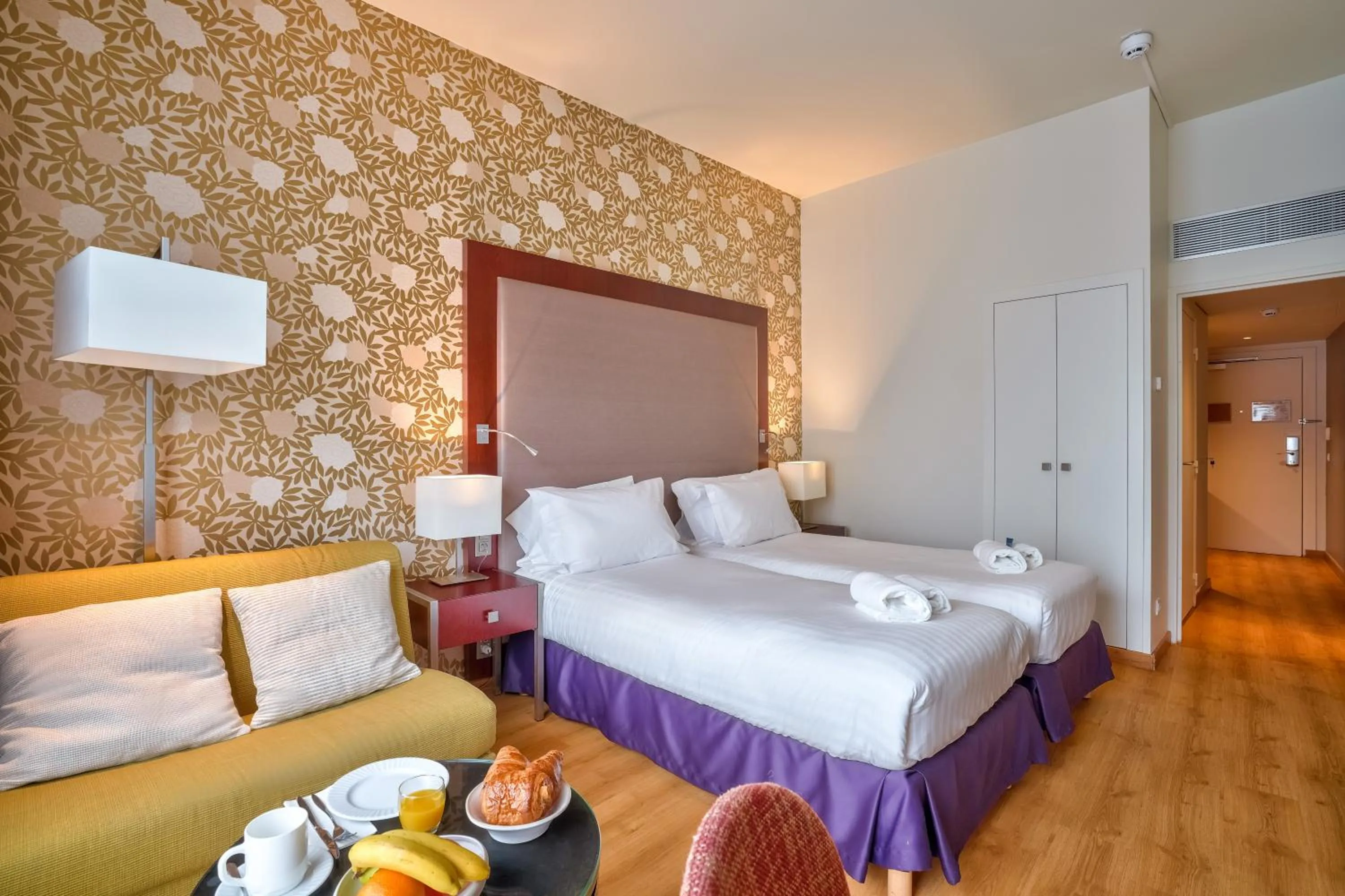 Bed in Clarion Paris CDG Airport