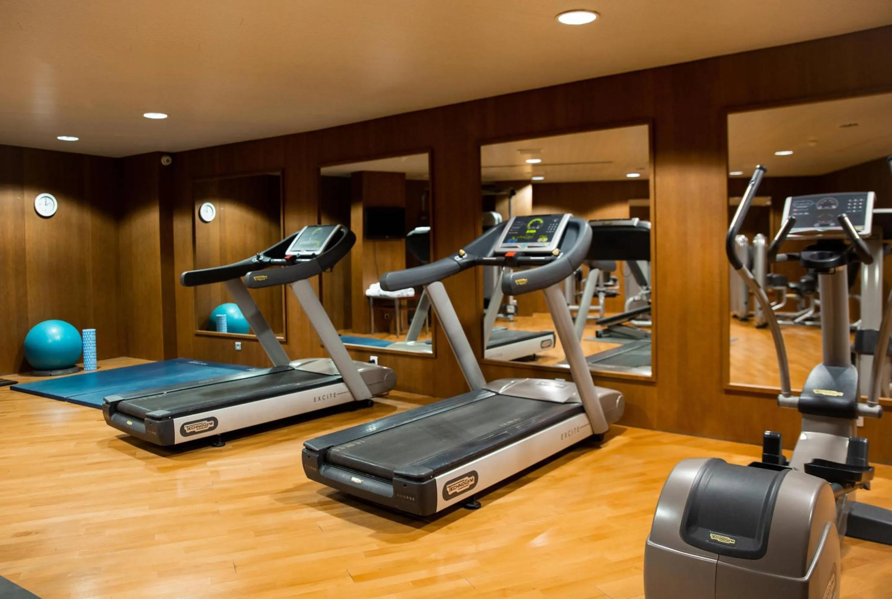 Fitness centre/facilities in Clarion Paris CDG Airport