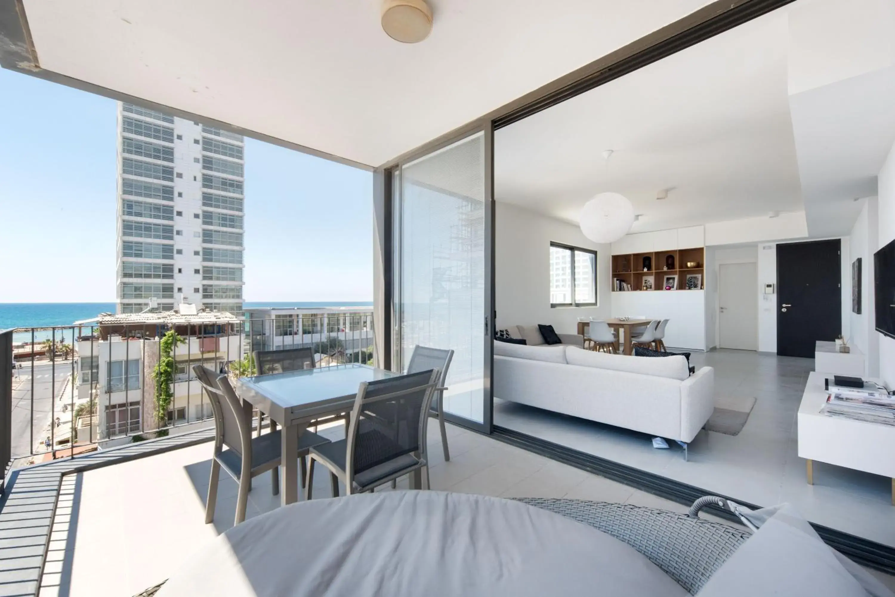 Modern Sea 2BR in Beach Club by HolyGuest Modern Sea 2BR in Beach Club by HolyGuest