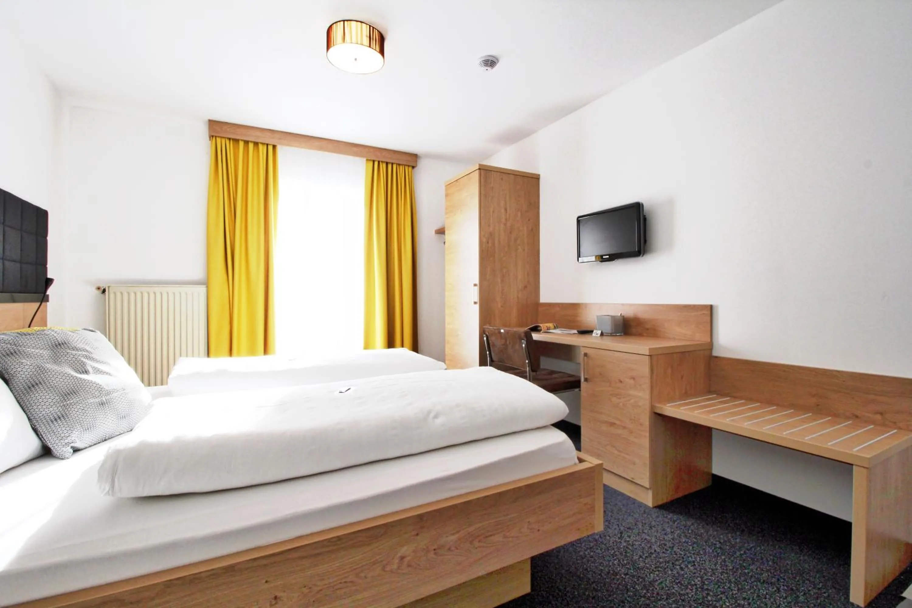 Bed in Seelos - Alpine Easy Stay - Bed & Breakfast