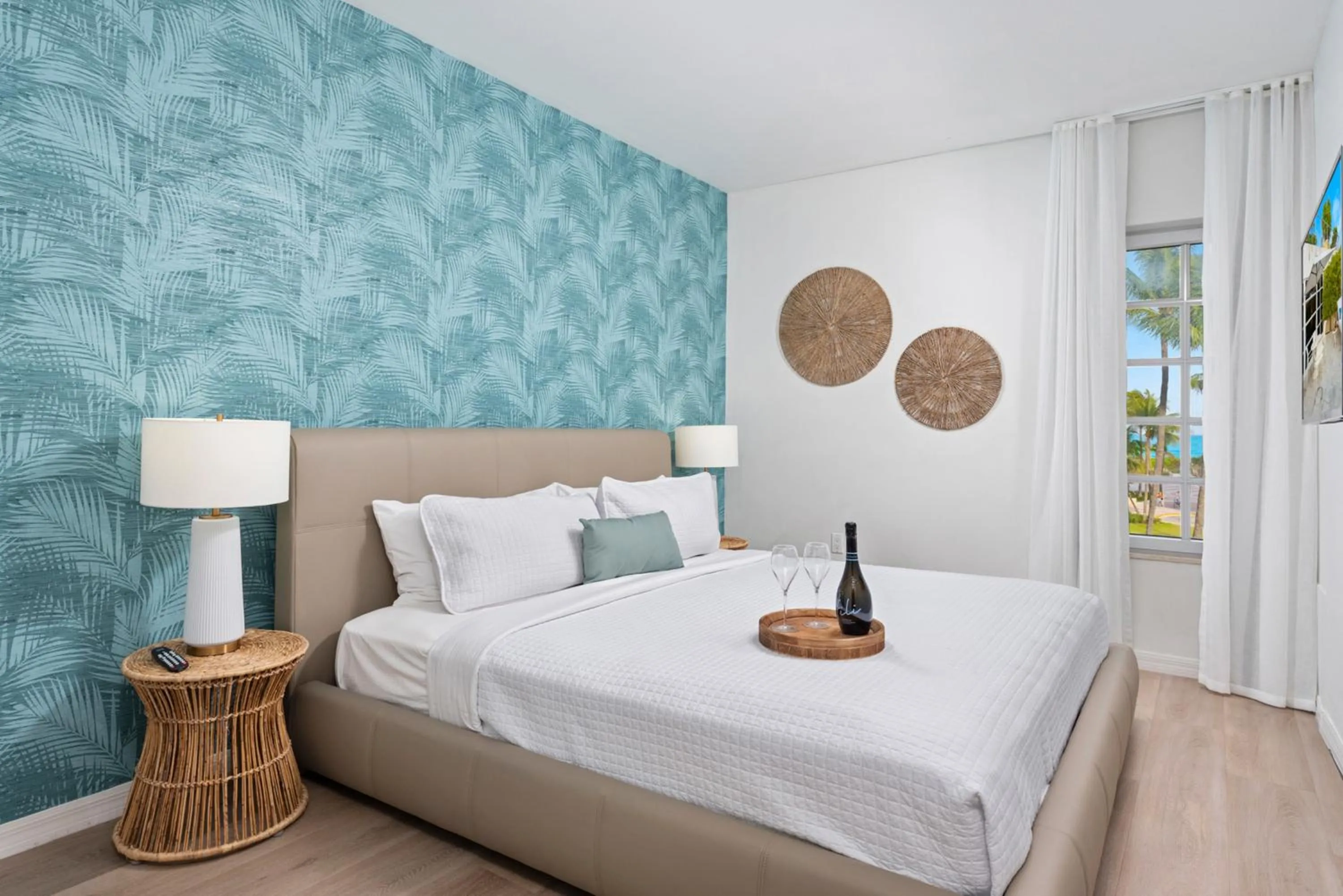 Bedroom, Bed in Bentley Hotel South Beach