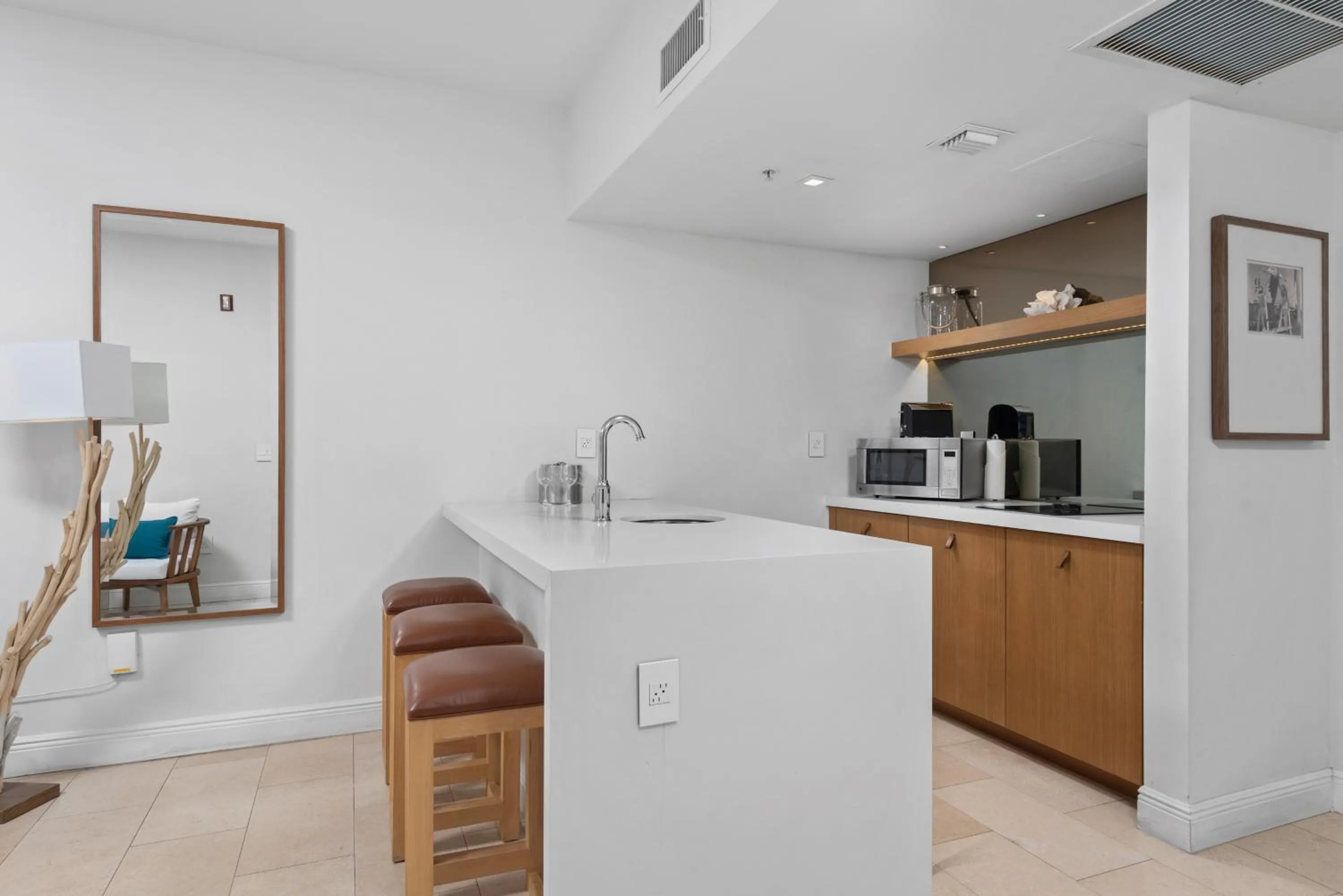 Kitchen or kitchenette in Bentley Hotel South Beach